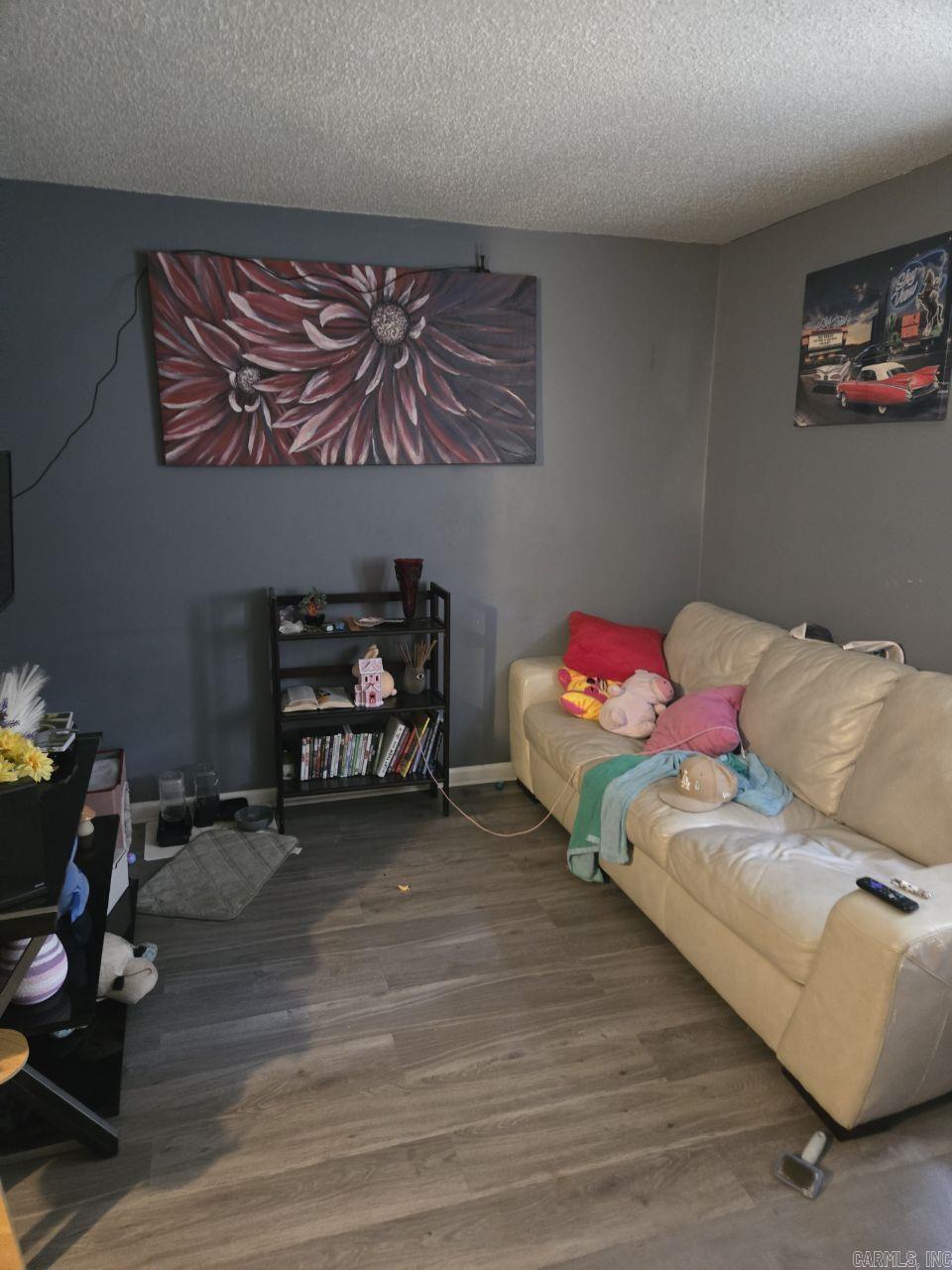 9121 Lew Drive Property Photo 14