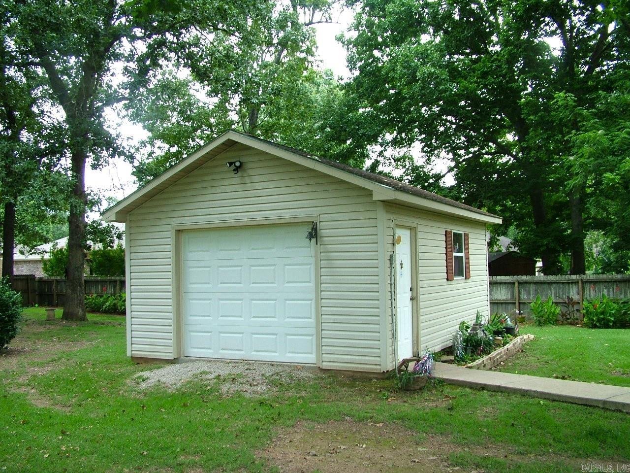 964 Ramble Lane Property Photo 18