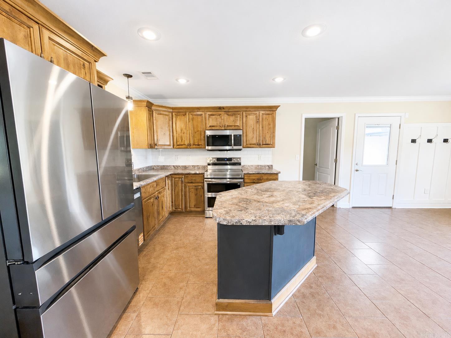 83 County Road 7629 Property Photo 14
