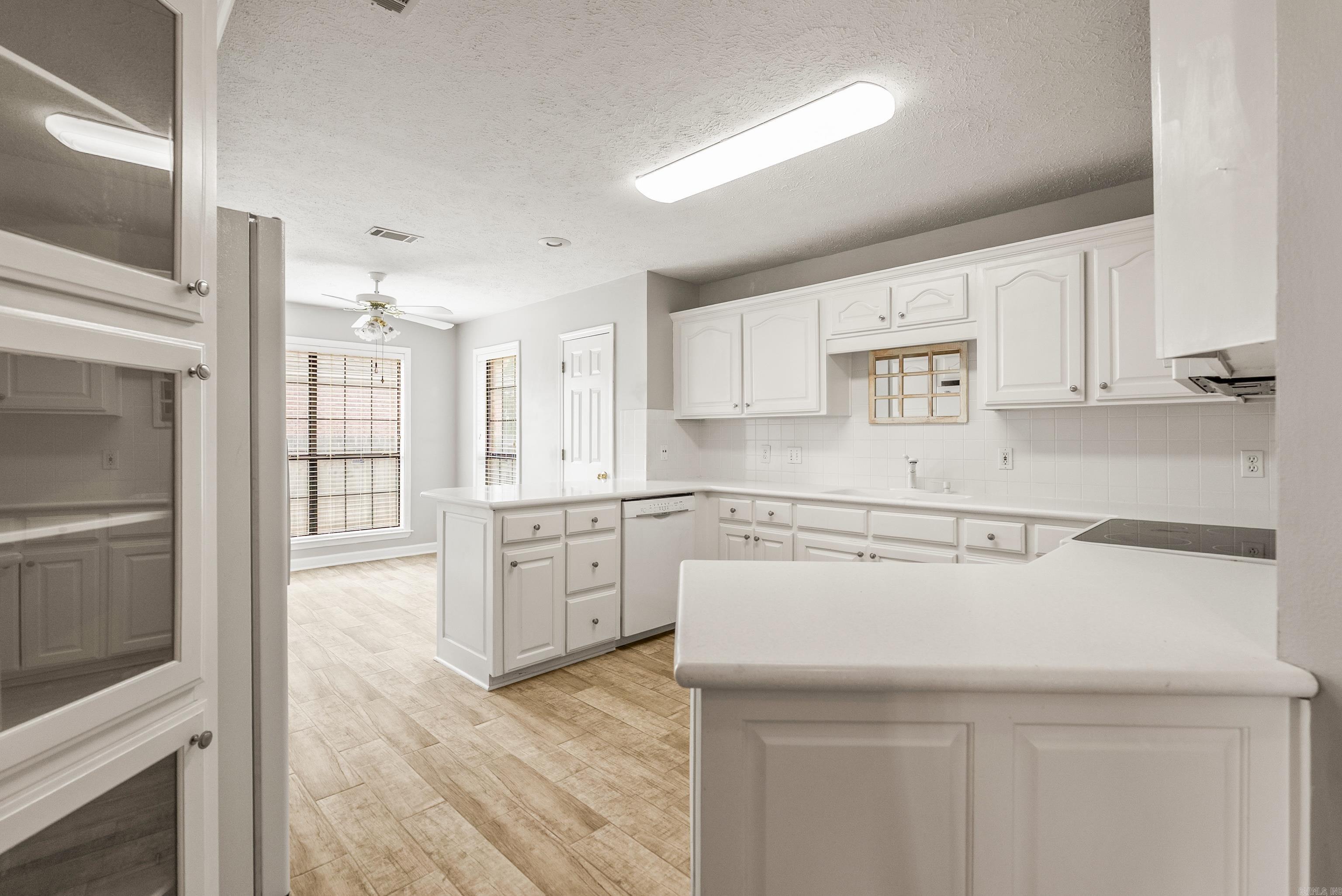 3435 Bay Berry Property Photo 9