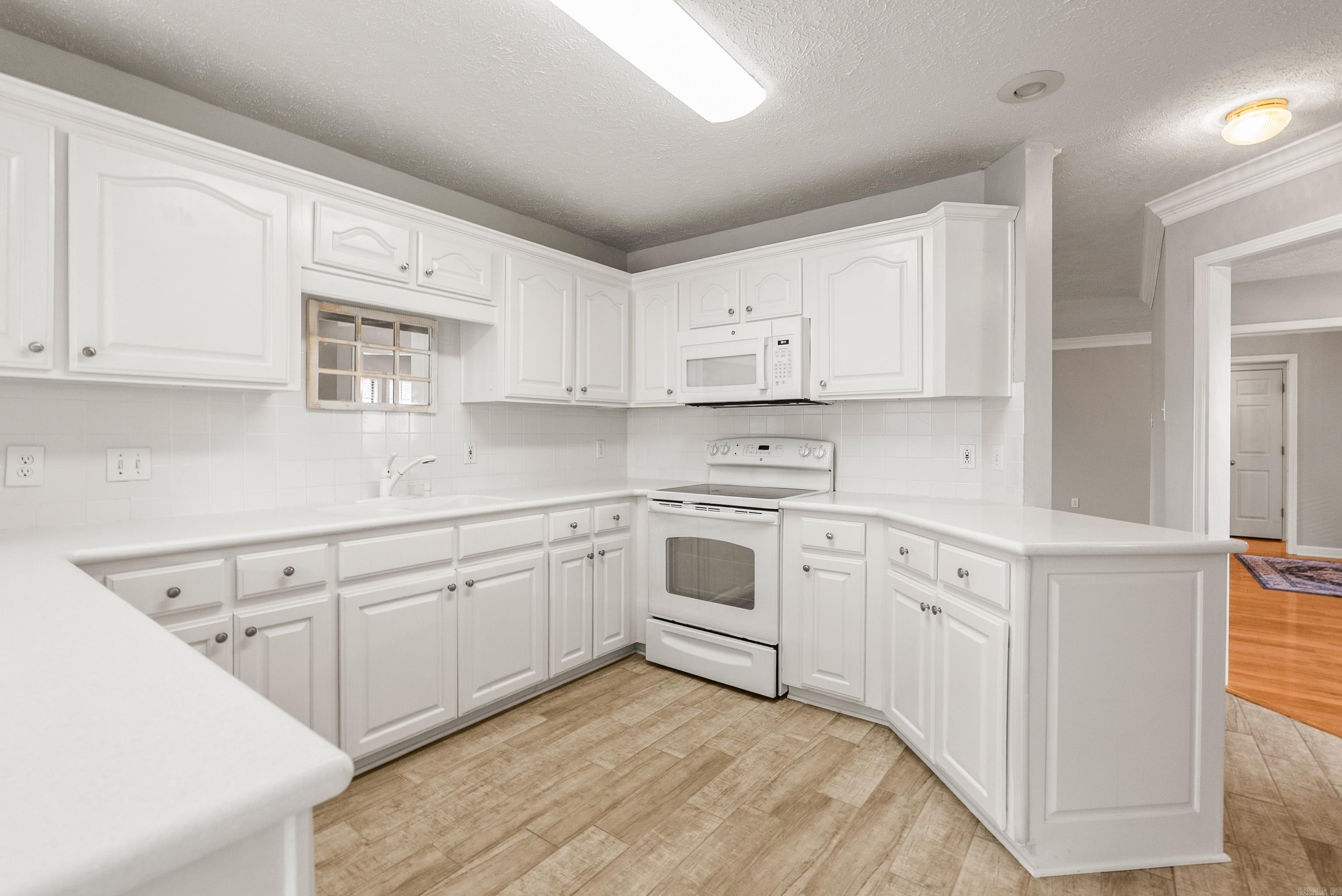 3435 Bay Berry Property Photo 11