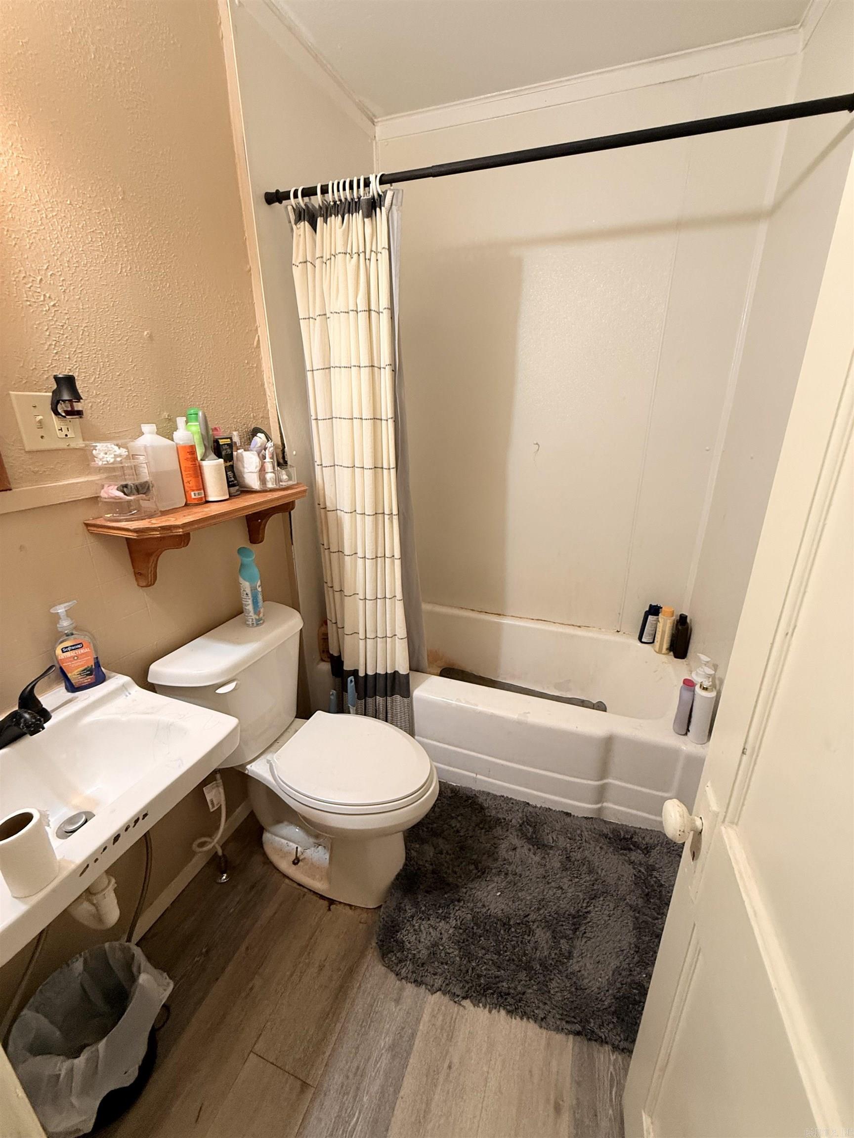 509 S Main Street Property Photo 15