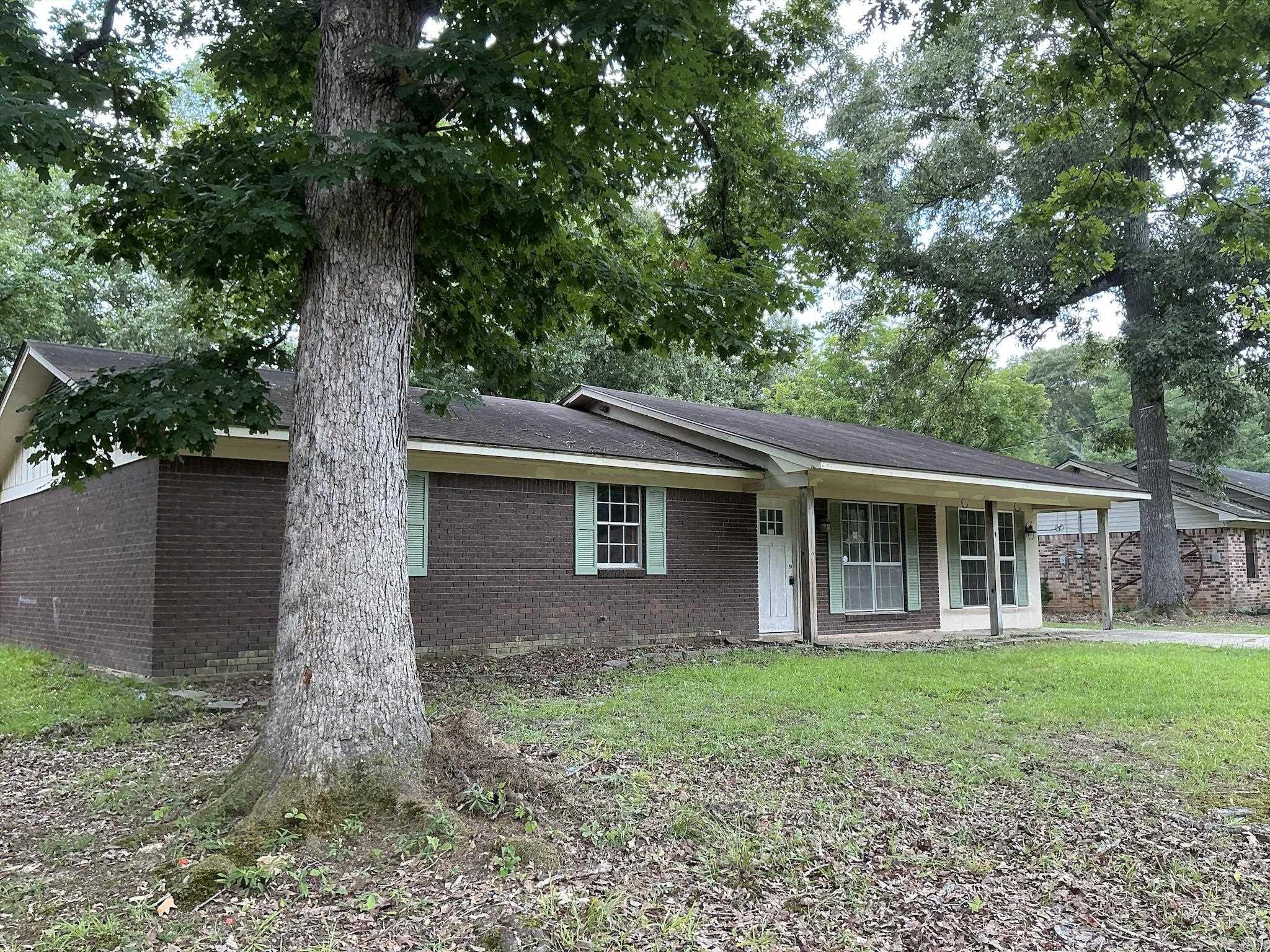 108 Homestead Ave Property Photo 3