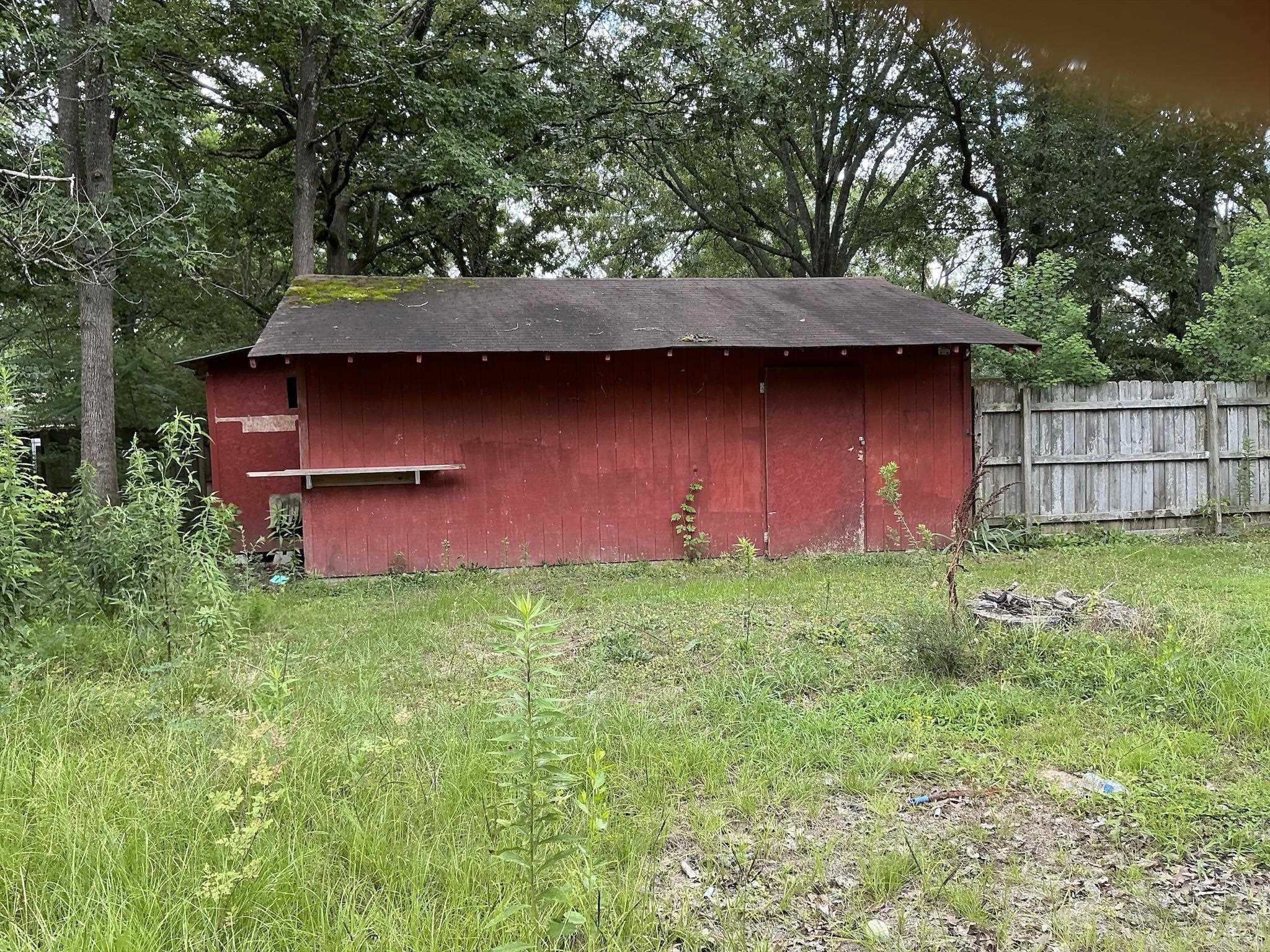 108 Homestead Ave Property Photo 26