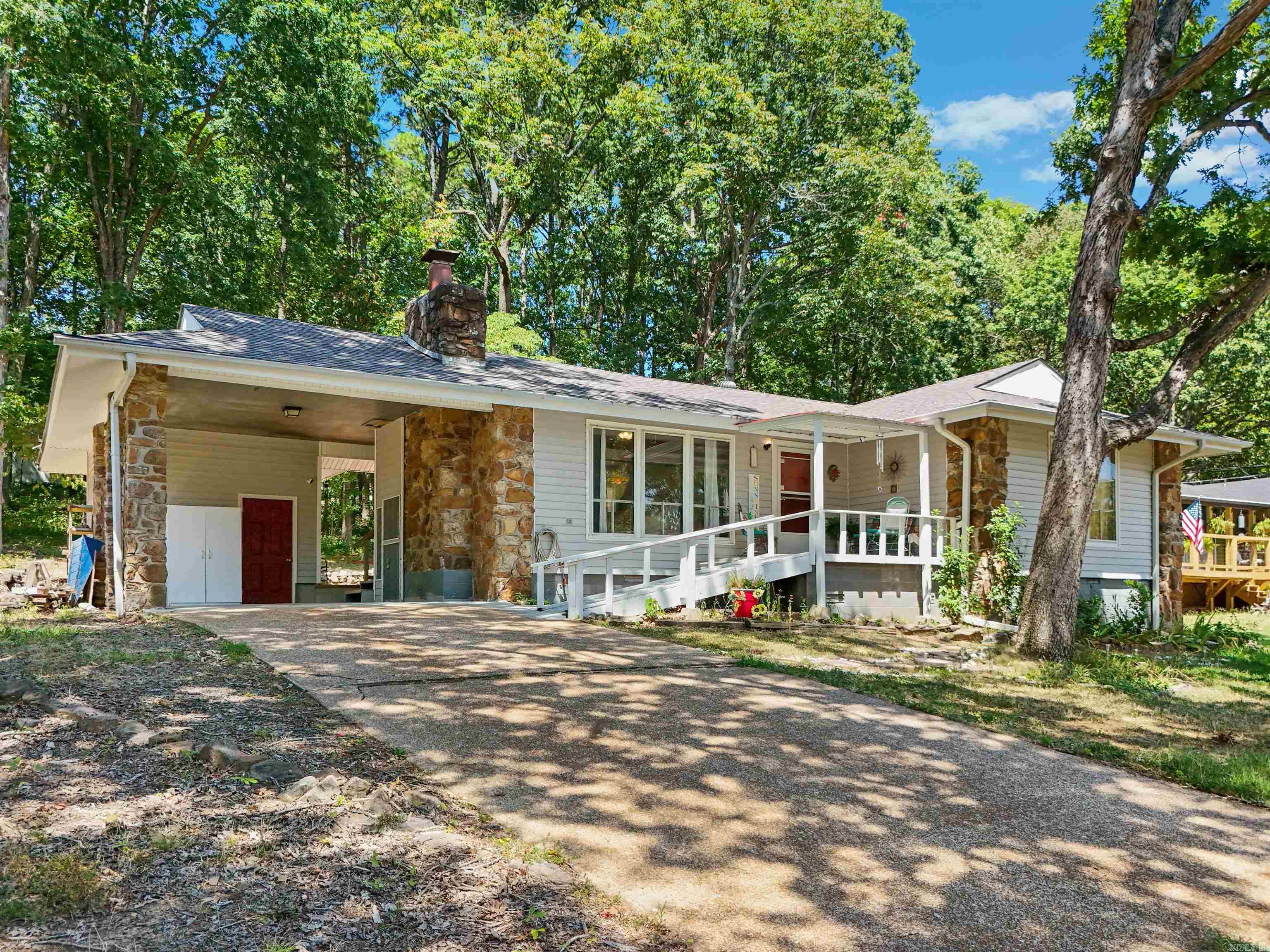 173 Pine Knot Road Property Photo 2