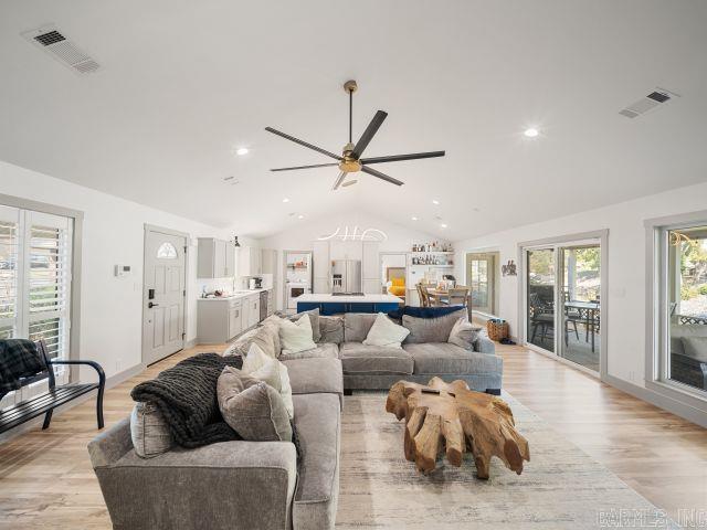 104 Channelview Property Photo 6