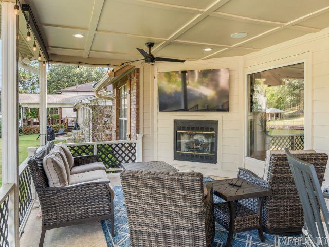 104 Channelview Property Photo 43