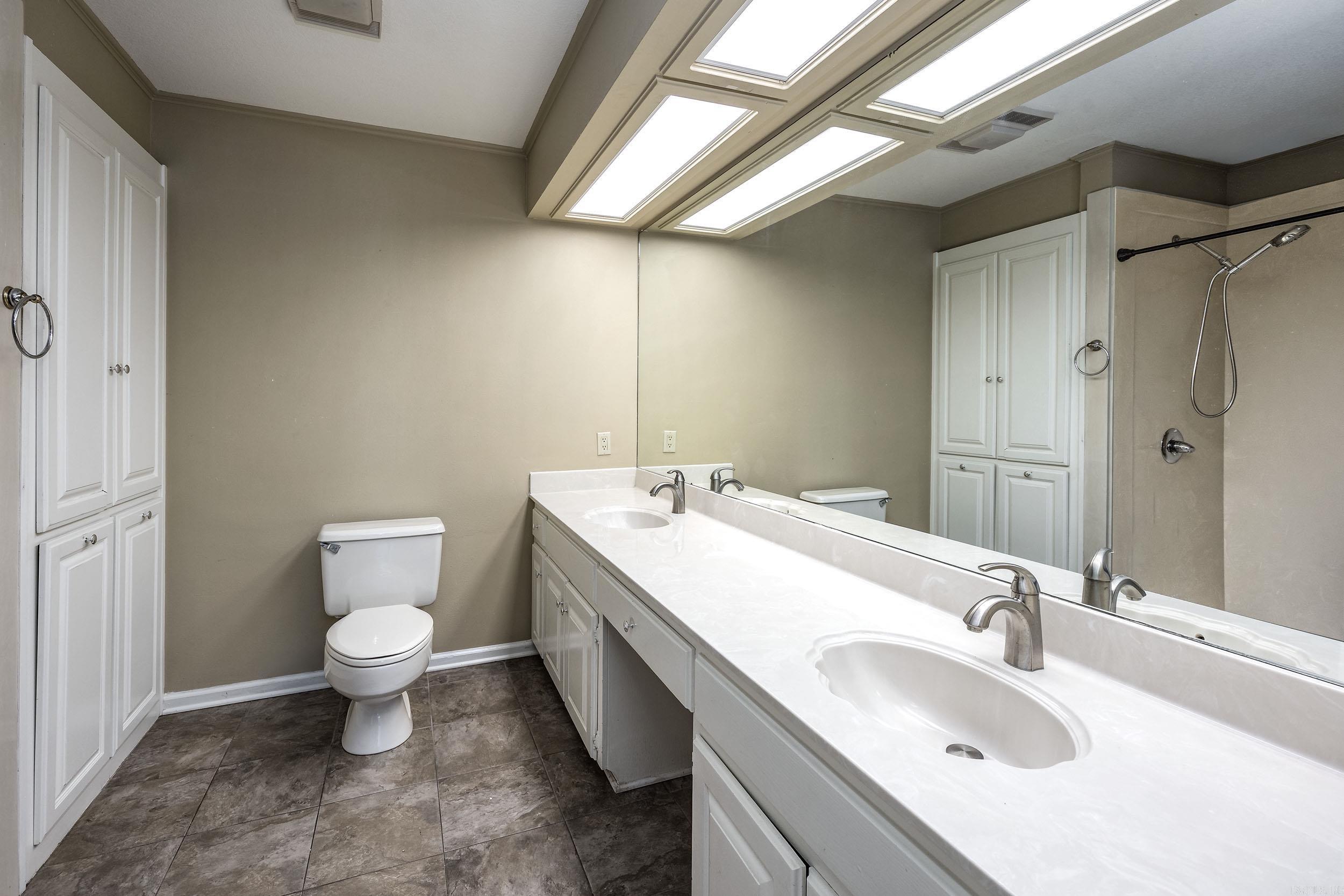 104 Stately Point Property Photo 21