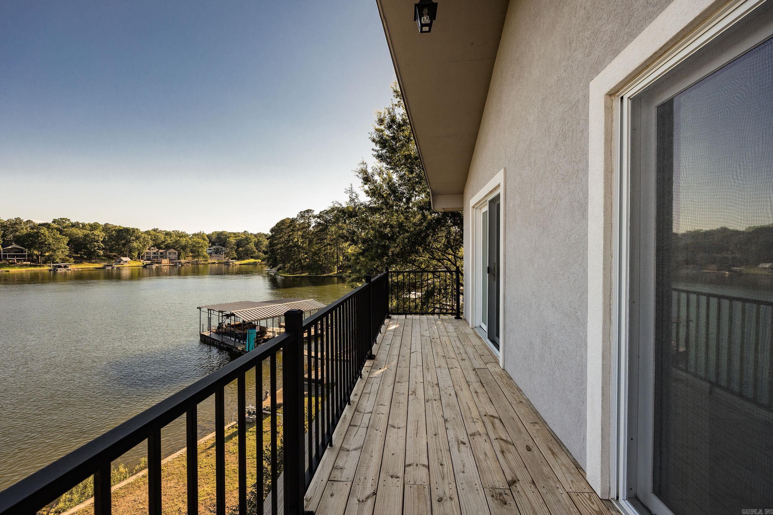 104 Stately Point Property Photo 31