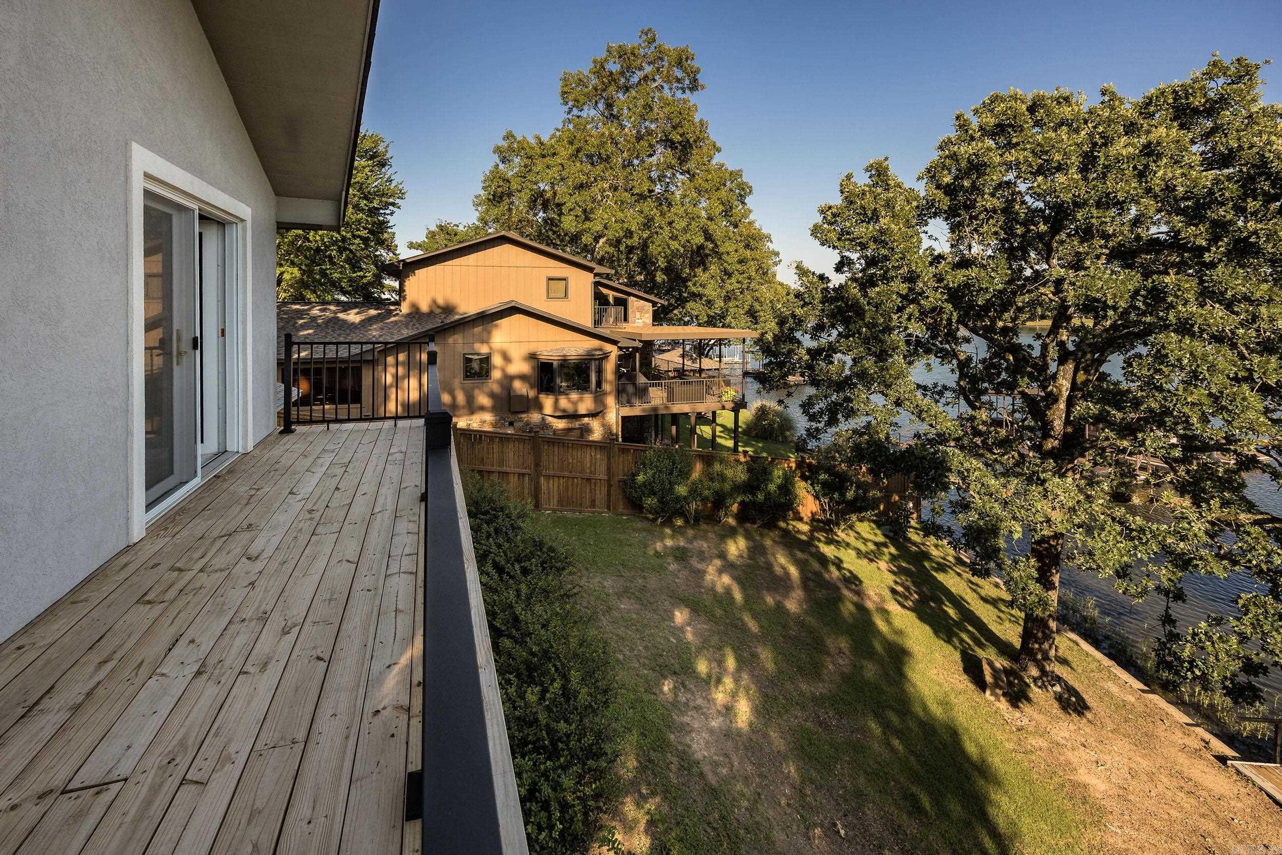 104 Stately Point Property Photo 33