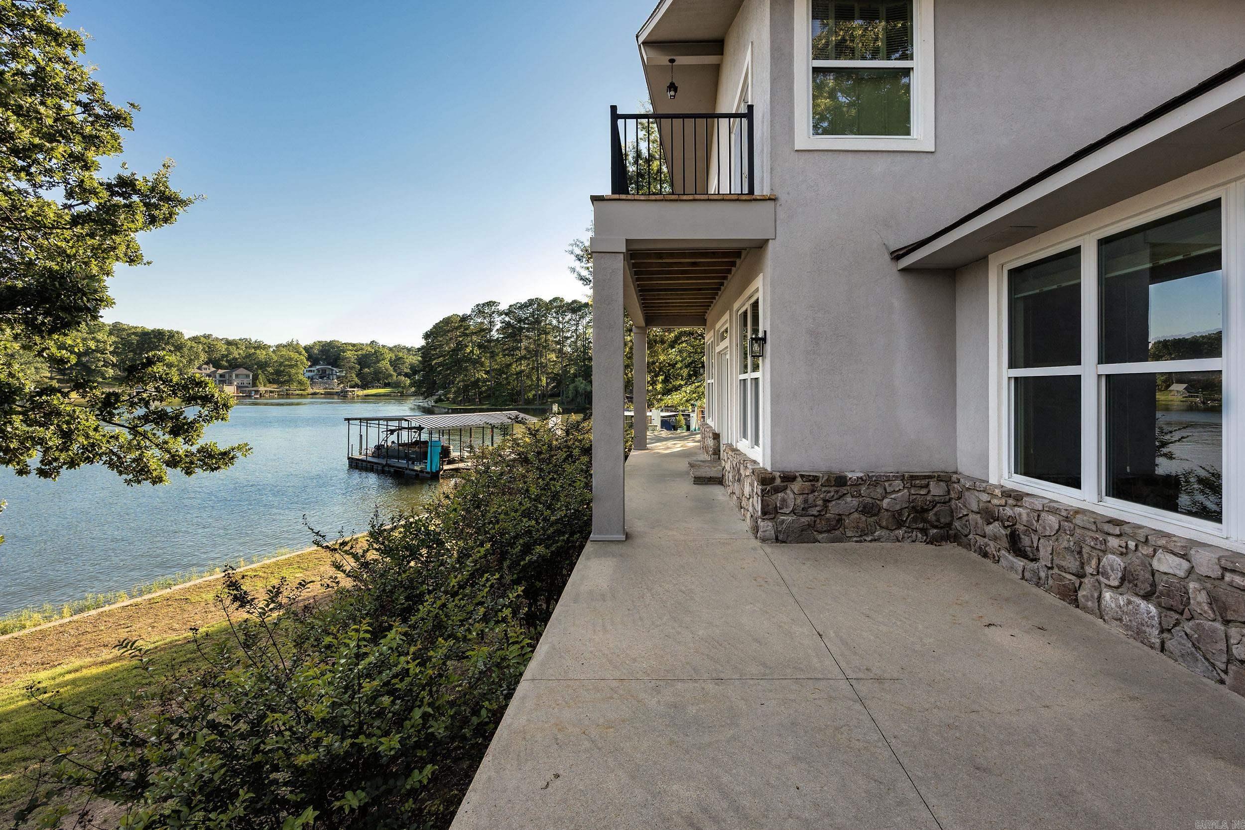 104 Stately Point Property Photo 34