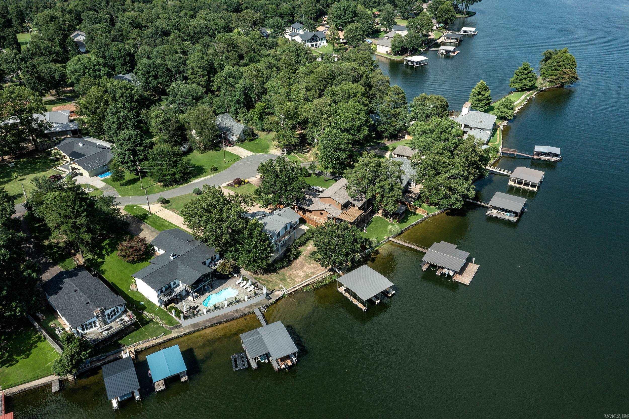 104 Stately Point Property Photo 38