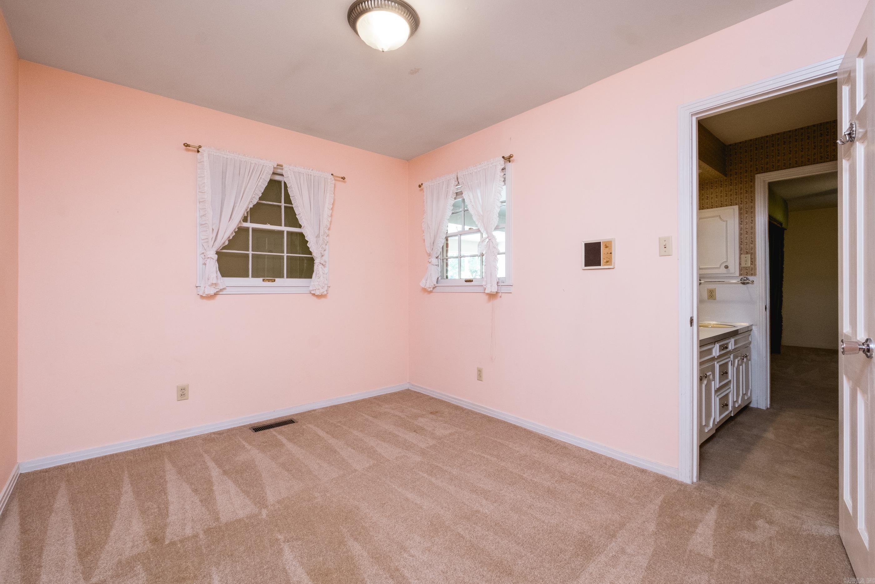 901 N Mississippi Property Photo 28