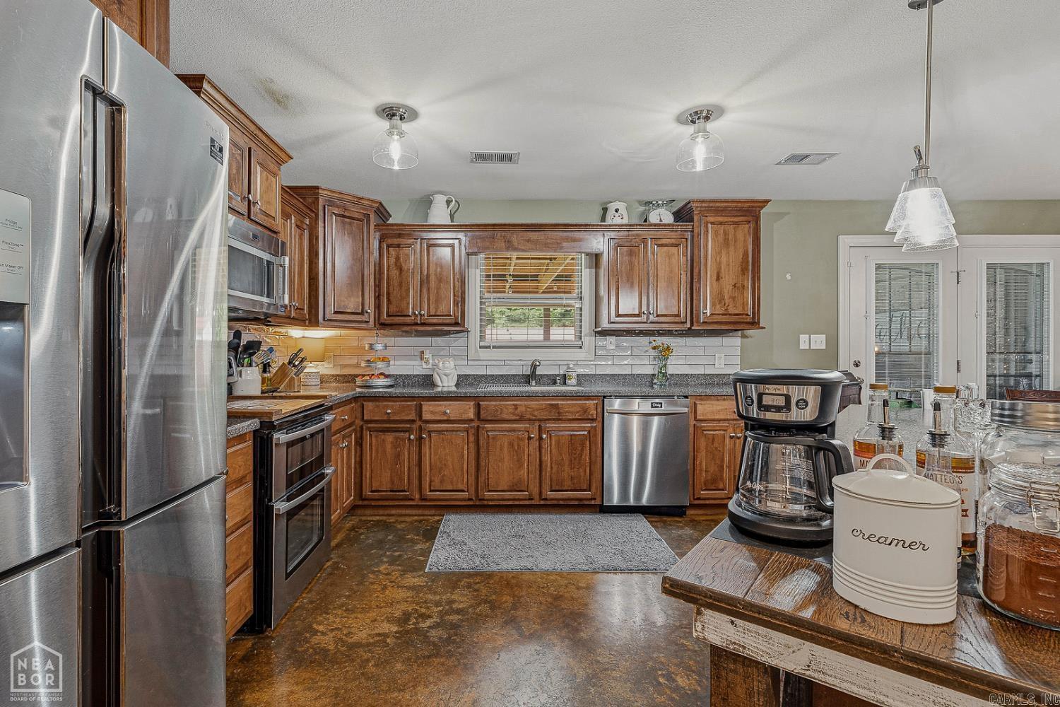 401 Cr 480 Property Photo 16