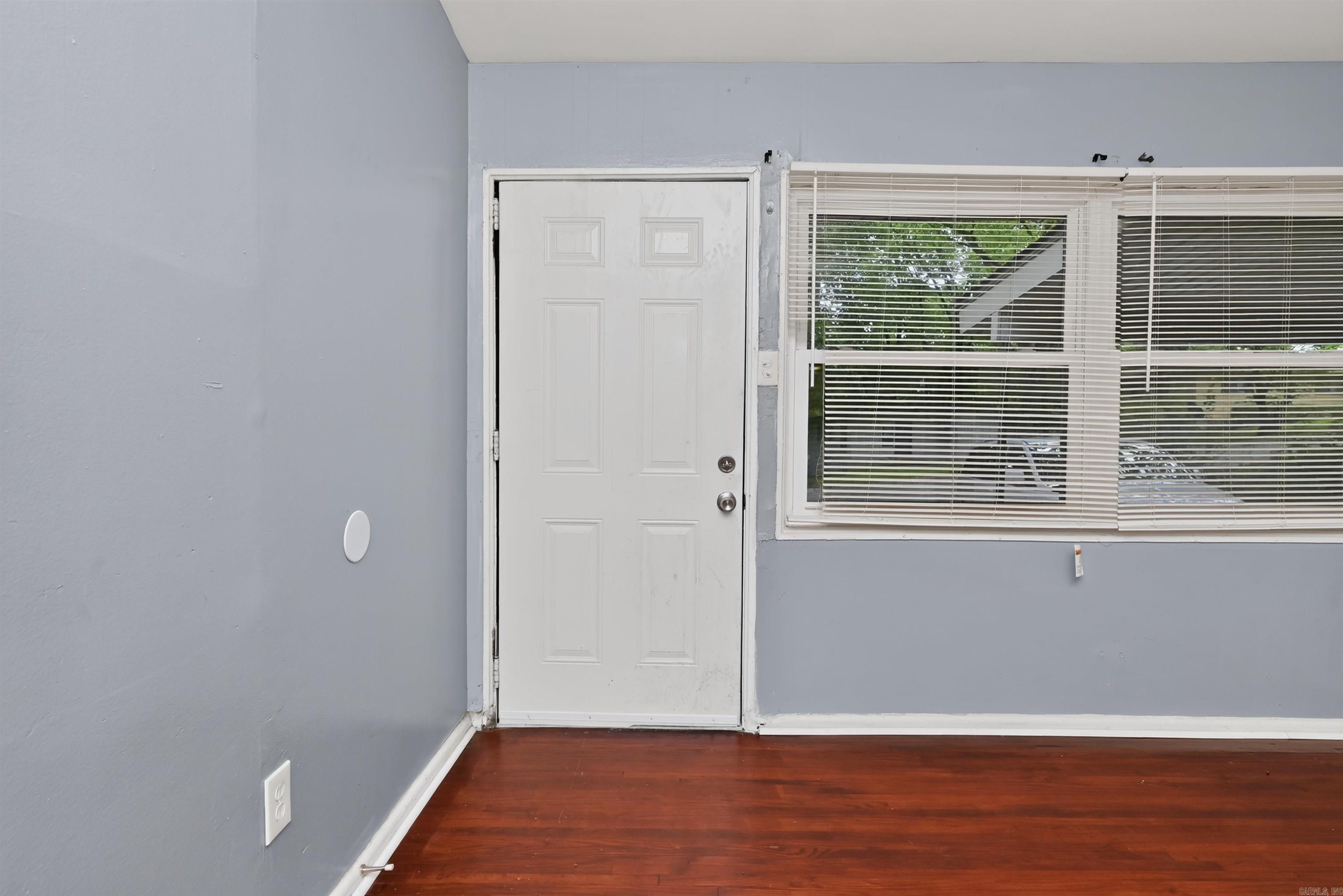 18 Windsor Drive Property Photo 5