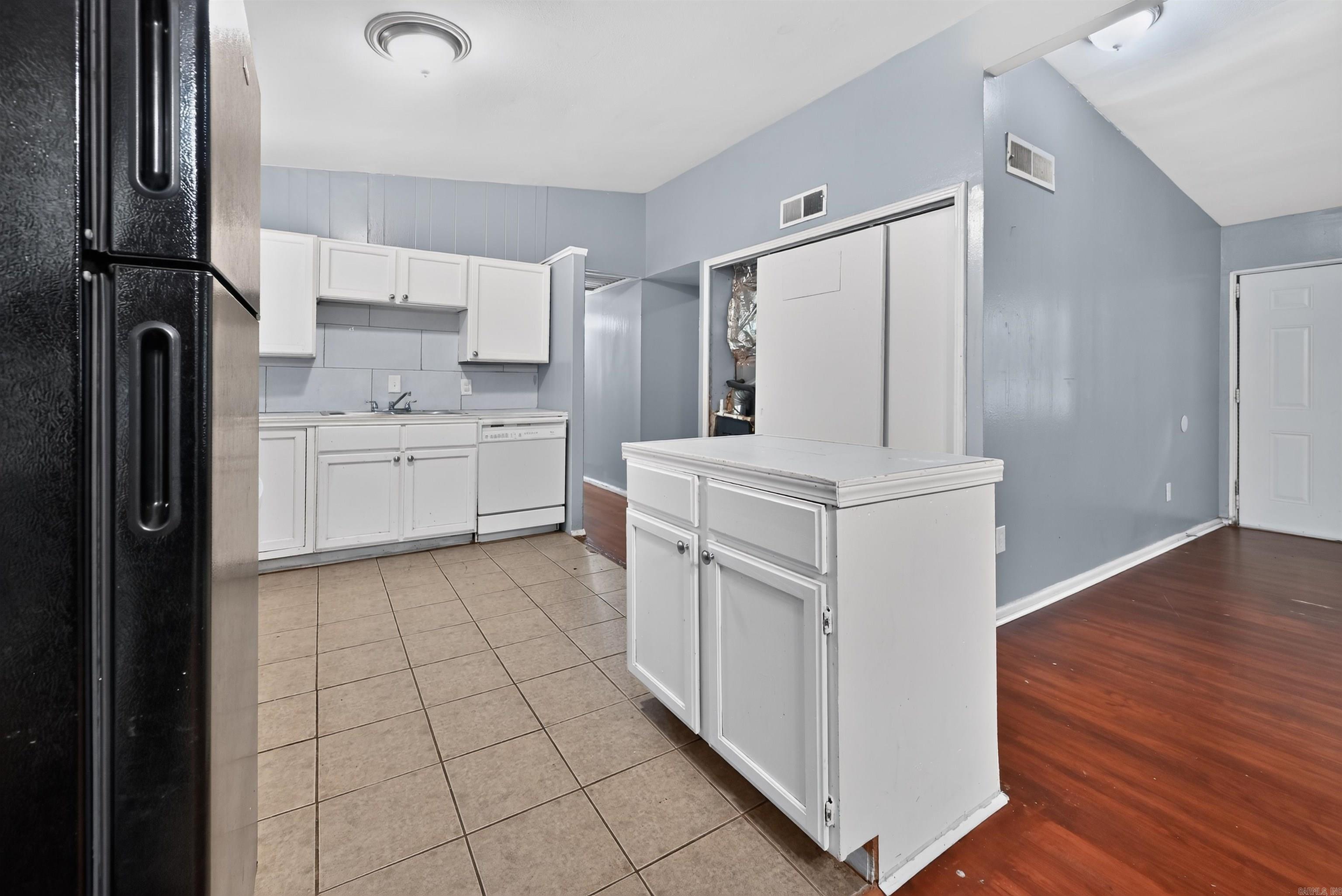 18 Windsor Drive Property Photo 13