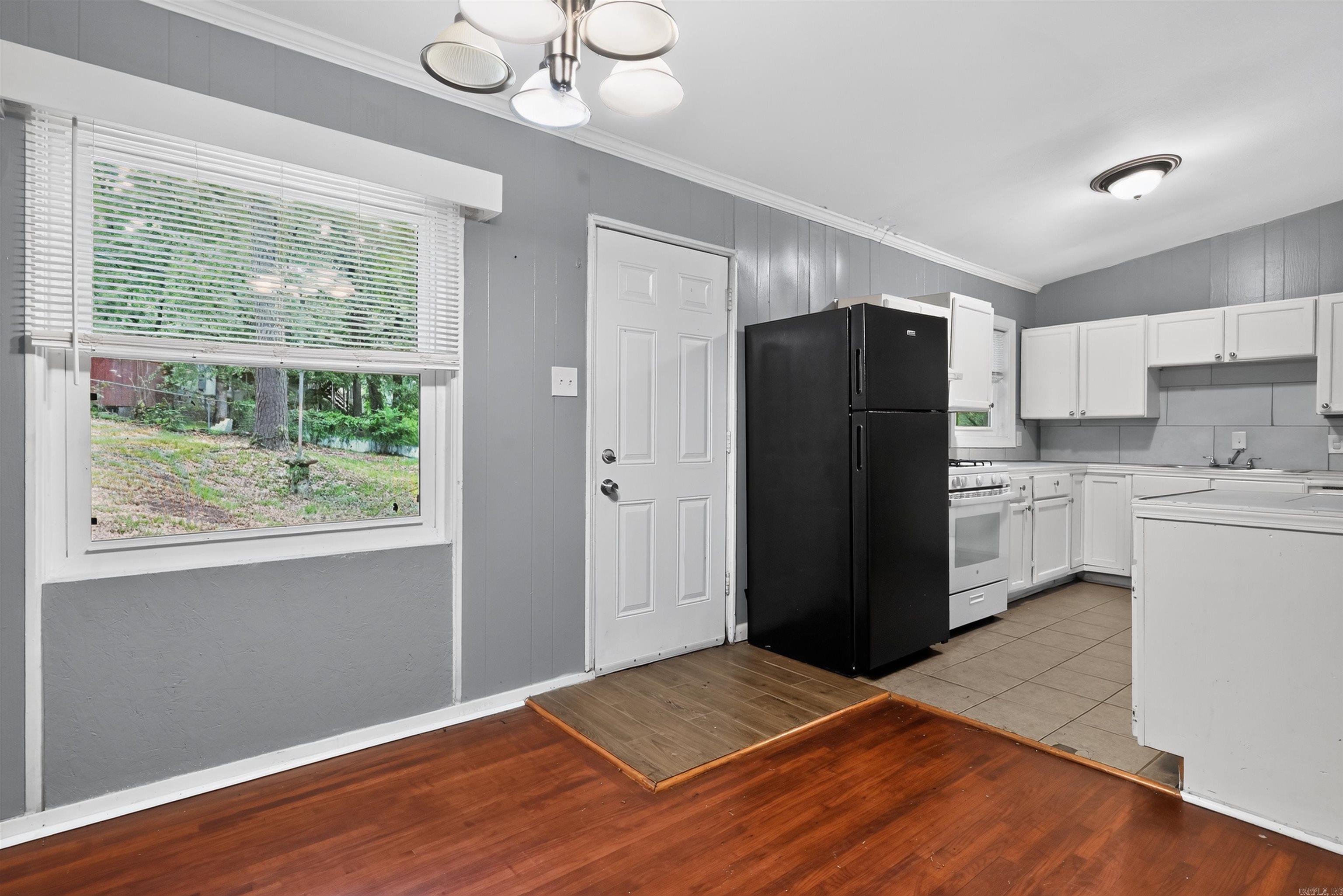 18 Windsor Drive Property Photo 17