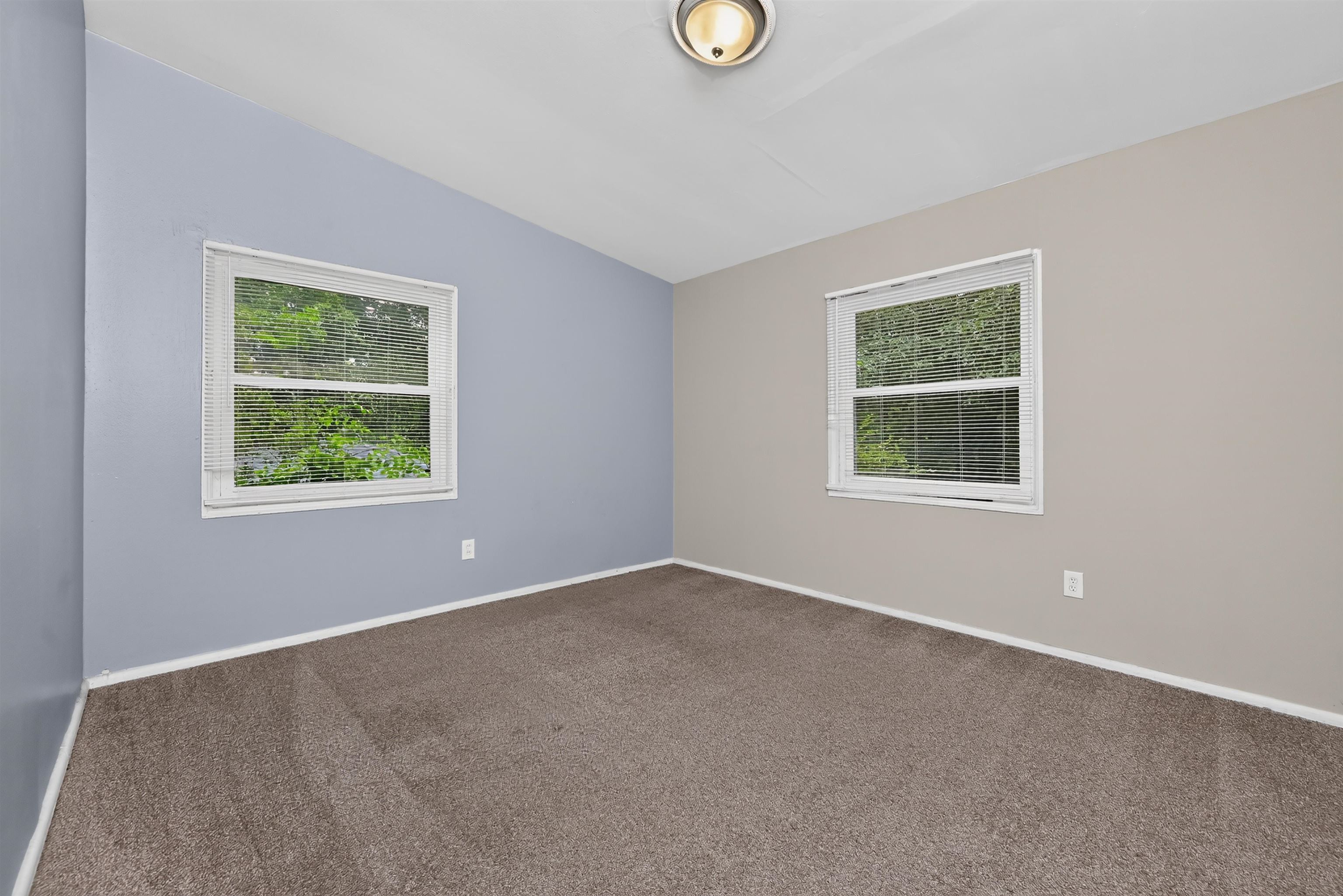 18 Windsor Drive Property Photo 22