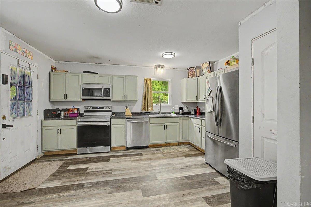 403 Polk 178 Property Photo 6