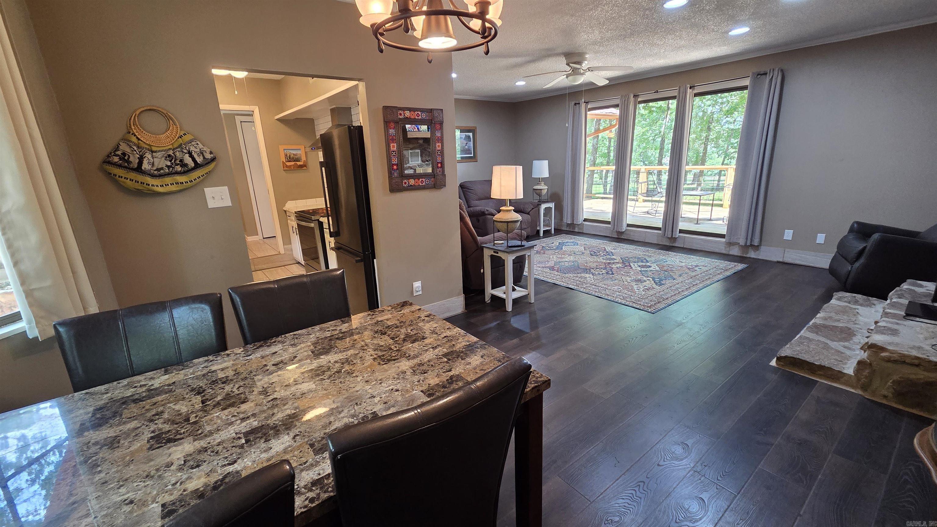 317 Castle Ridge Property Photo 8