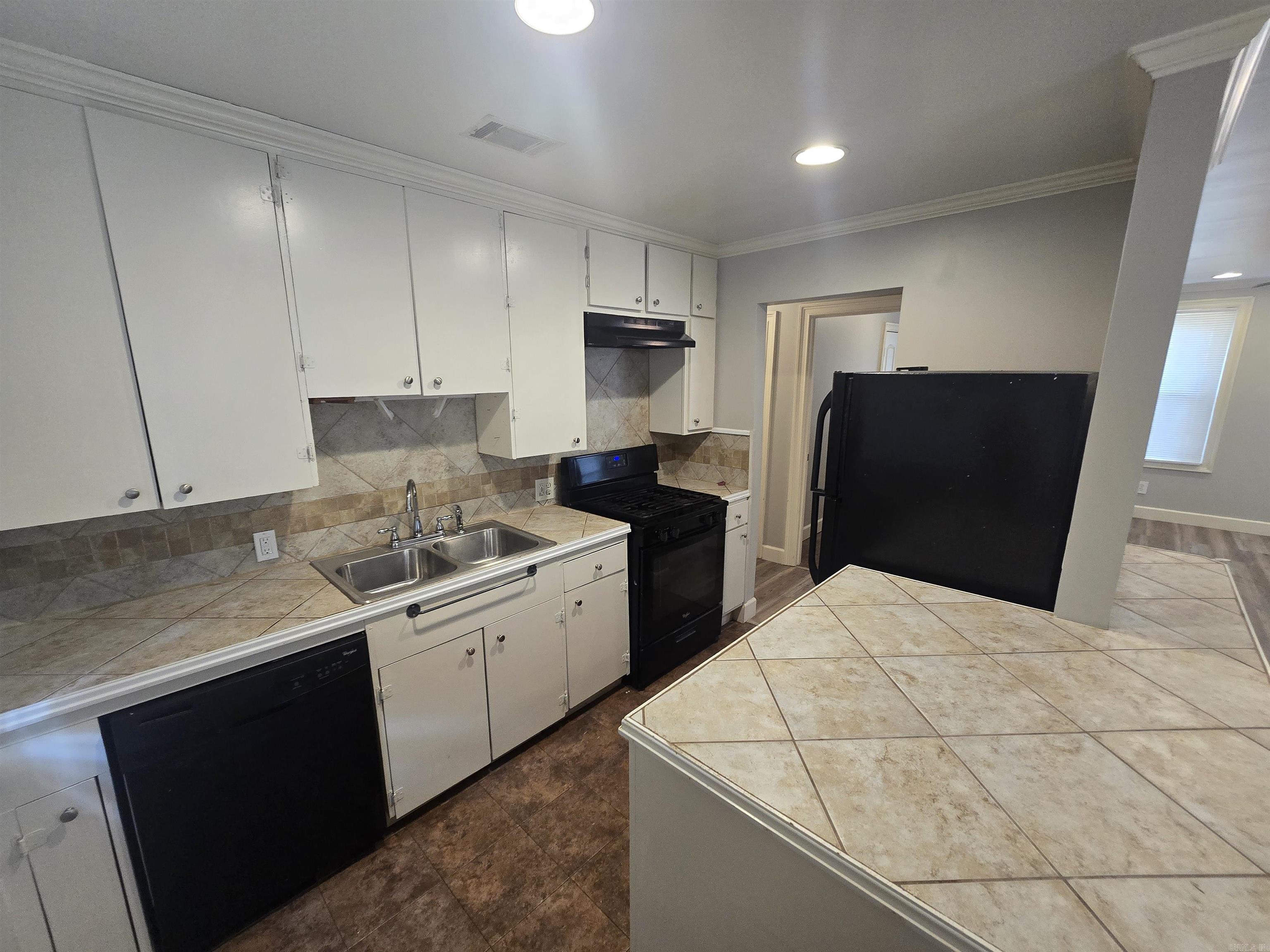 1605 S Pierce Street Property Photo 6