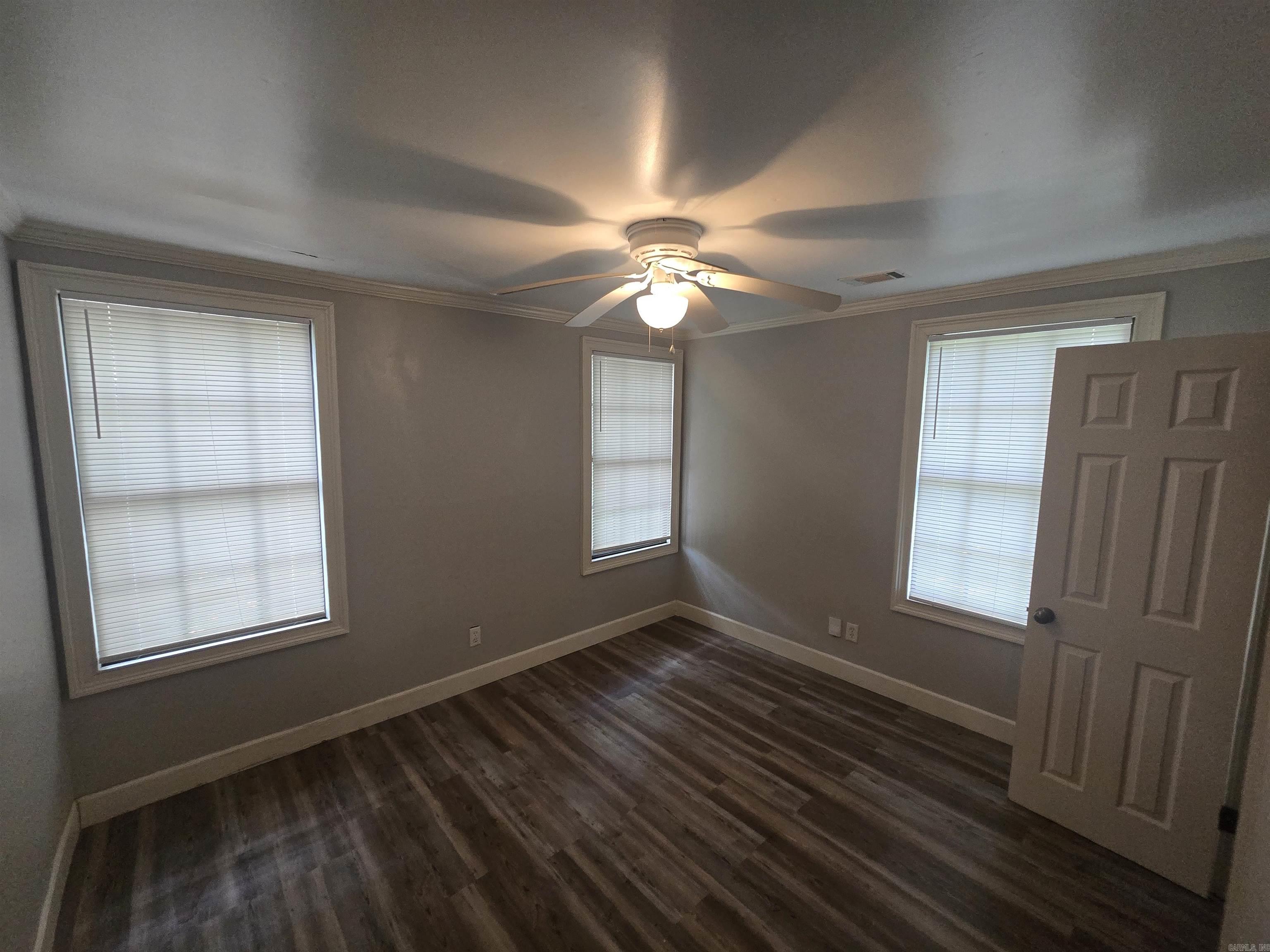 1605 S Pierce Street Property Photo 12
