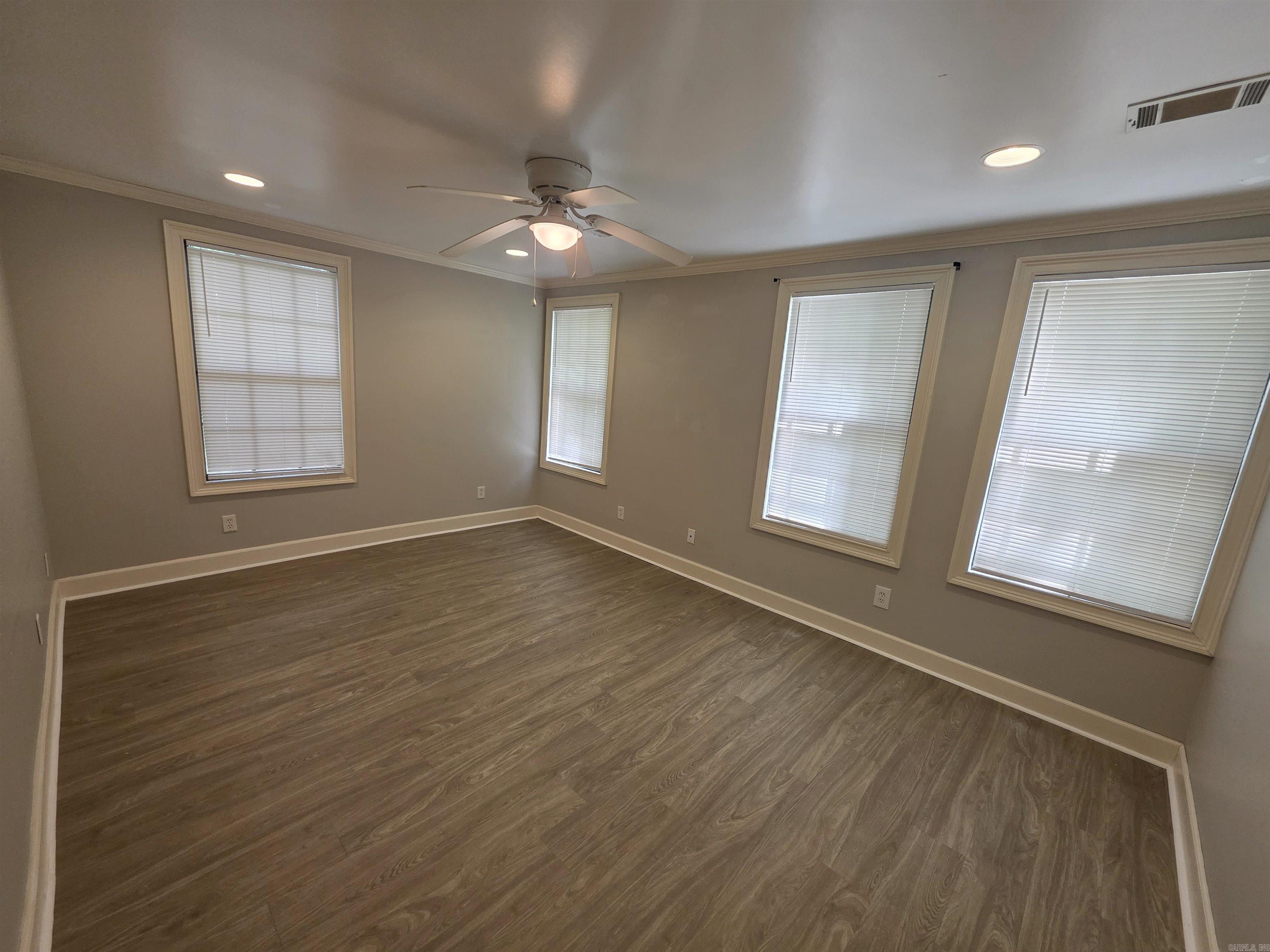 1605 S Pierce Street Property Photo 15