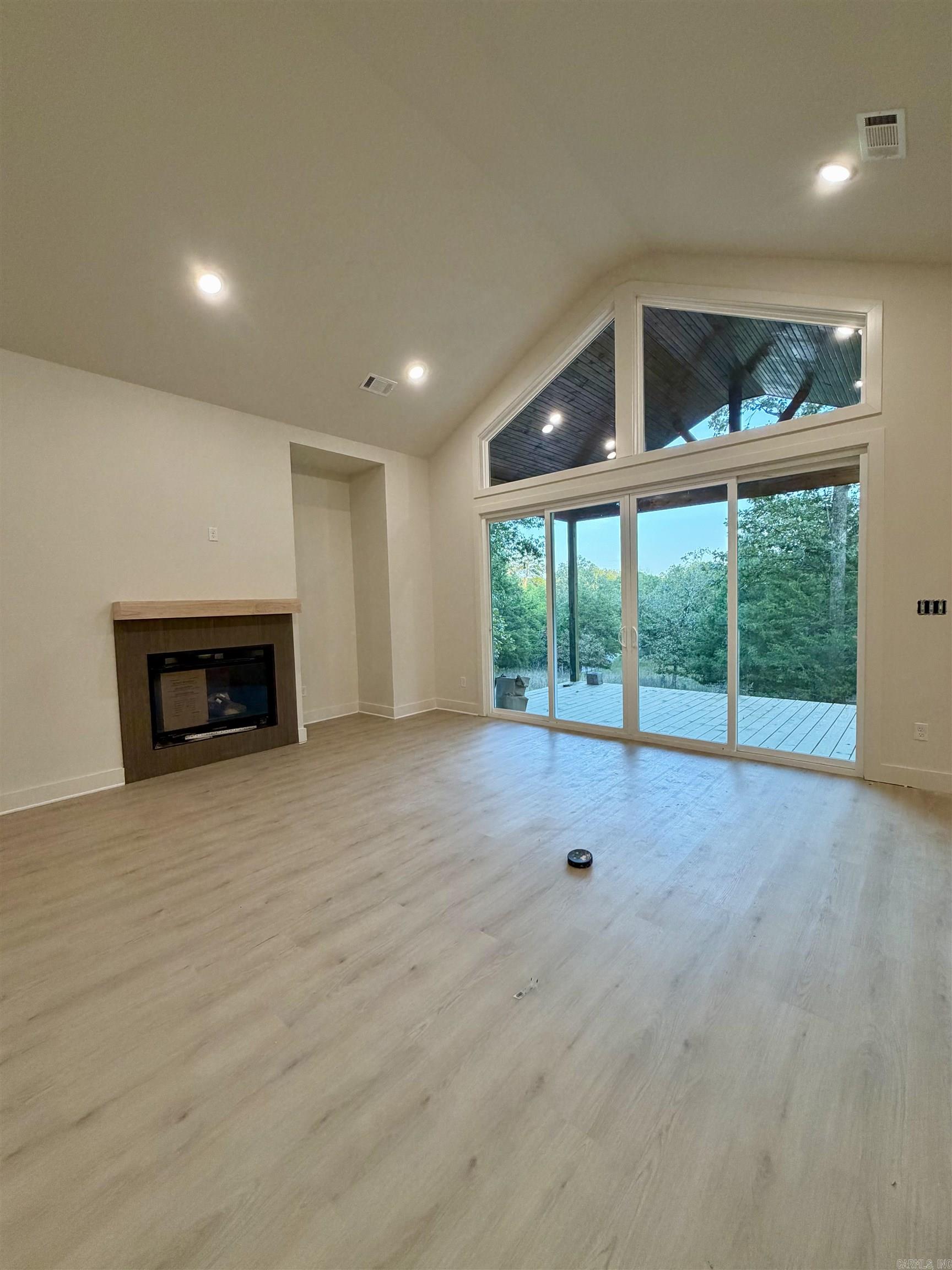 5844 Falcon Cove Property Photo 4