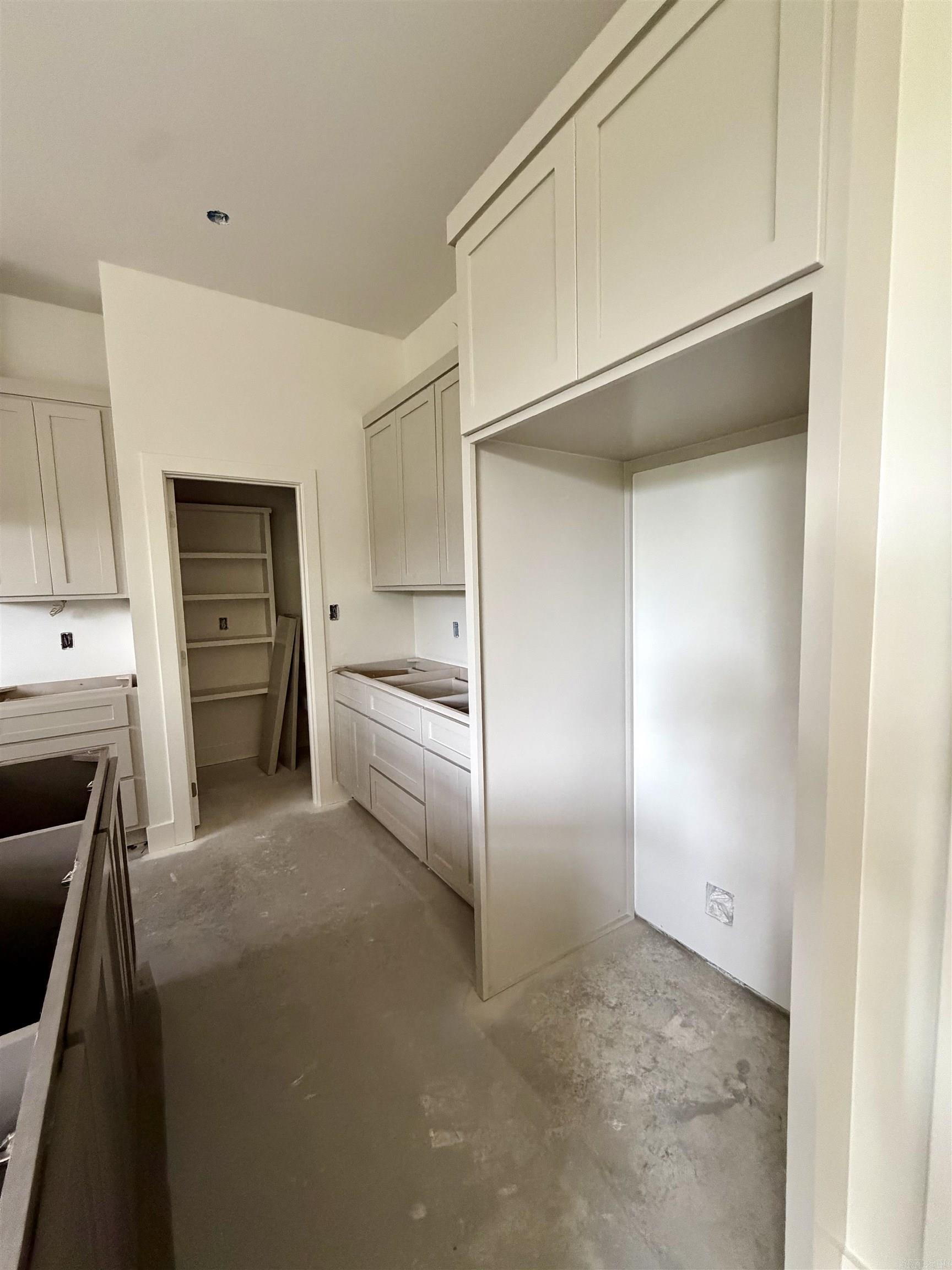 5844 Falcon Cove Property Photo 8