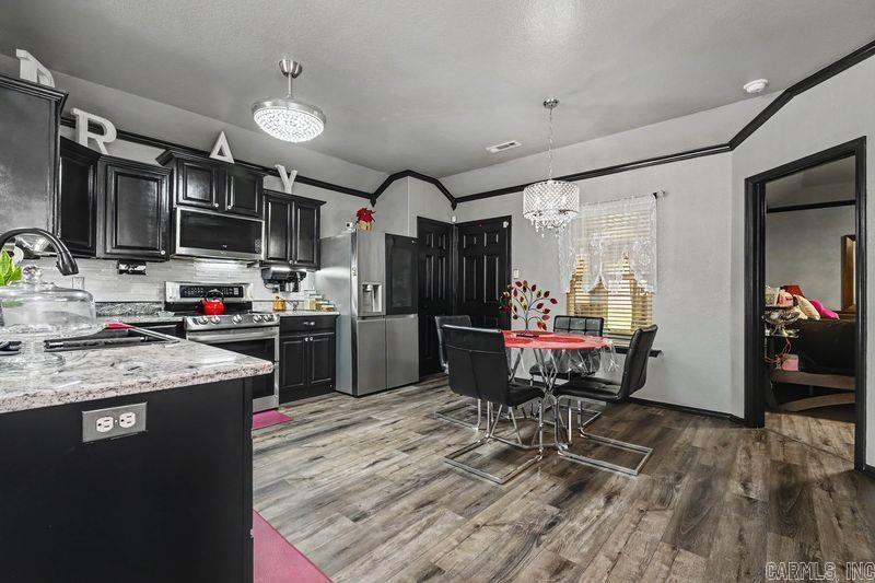 1306 Crossing Loop Property Photo 7