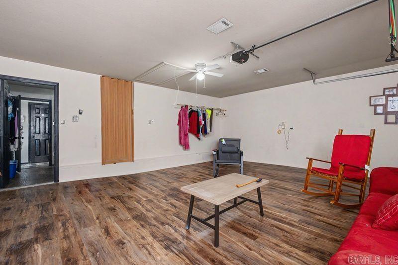 1306 Crossing Loop Property Photo 18