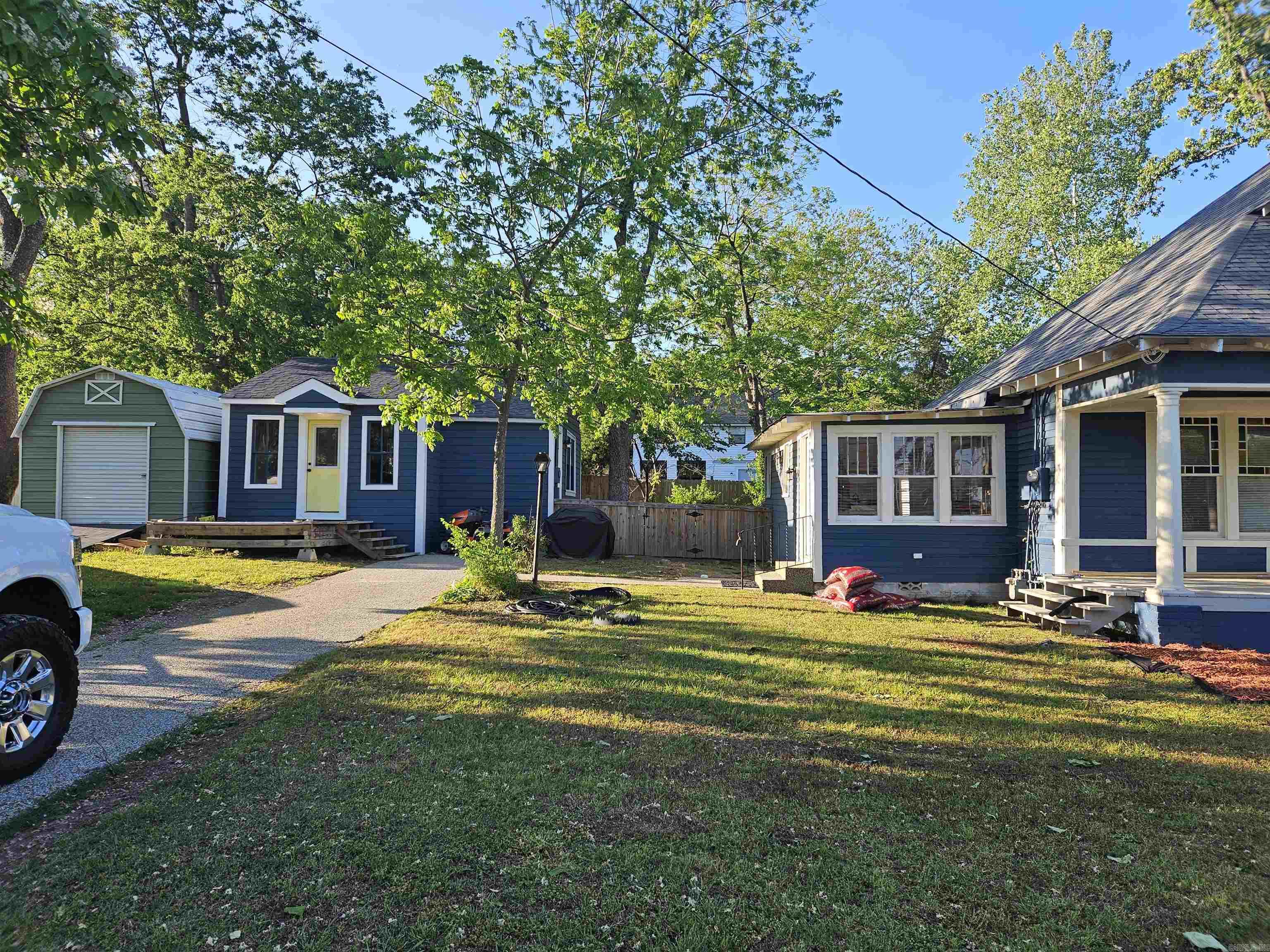 1202 Hobson Avenue Property Photo 2