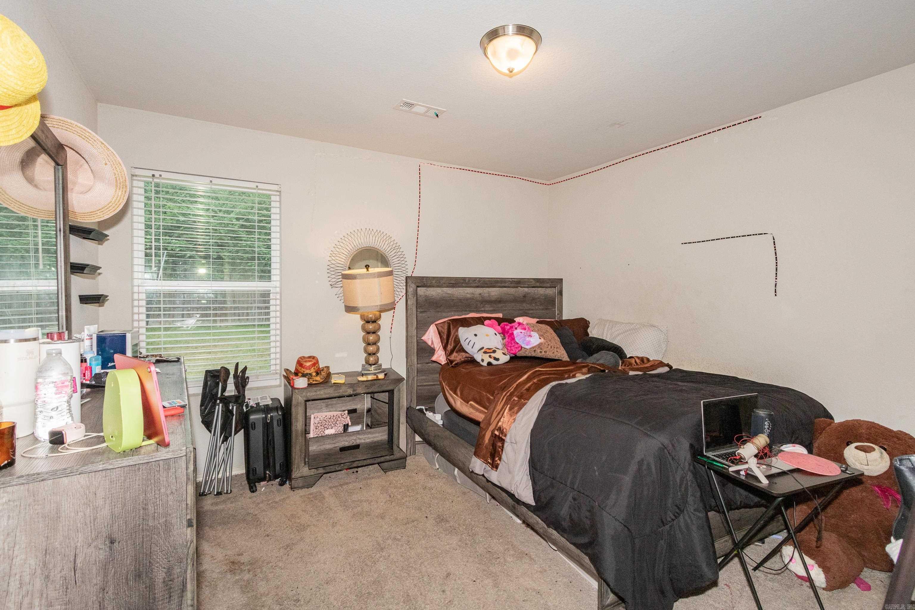 6081 Saddle Hill Drive Property Photo 25