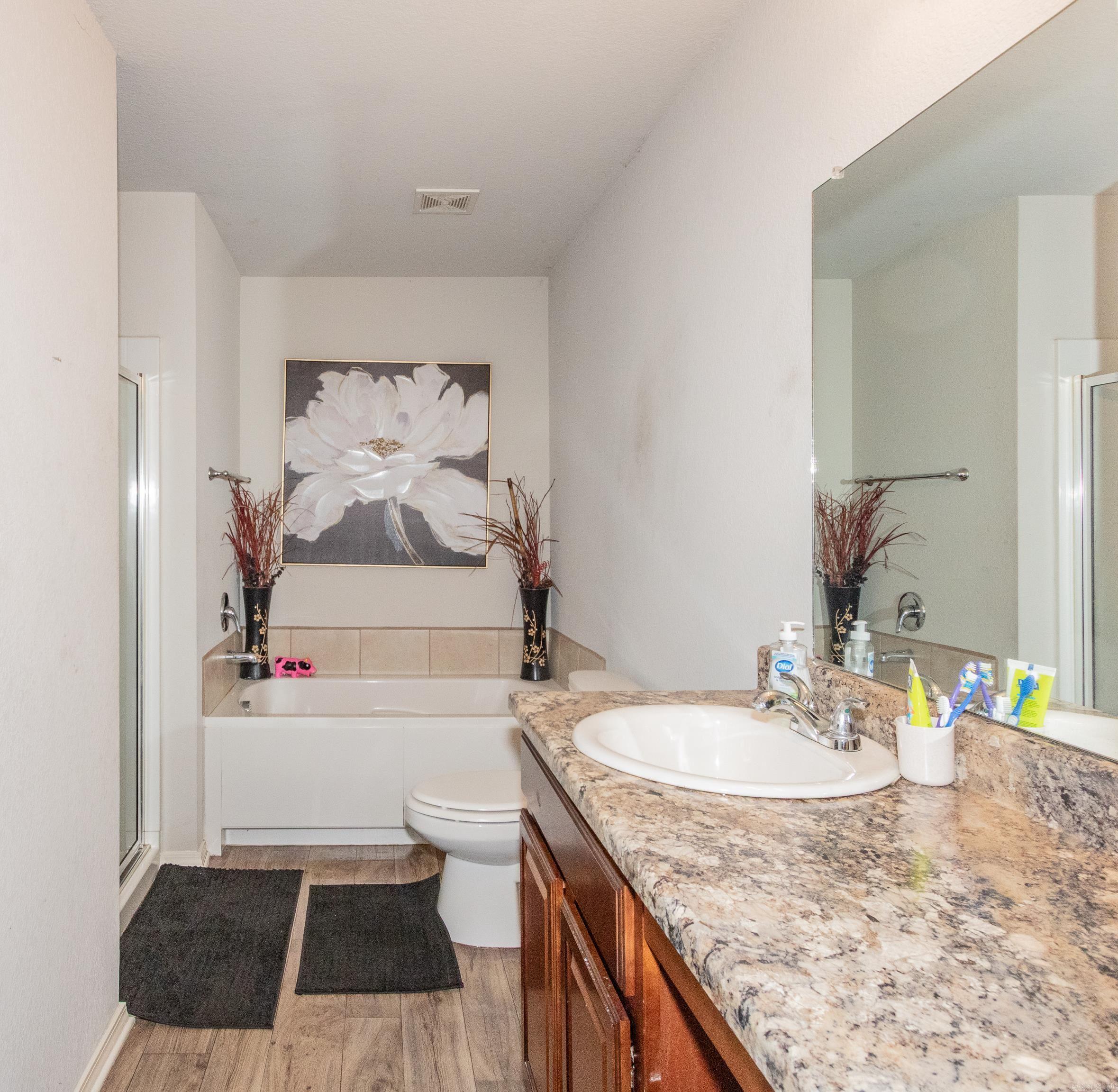 6081 Saddle Hill Drive Property Photo 32