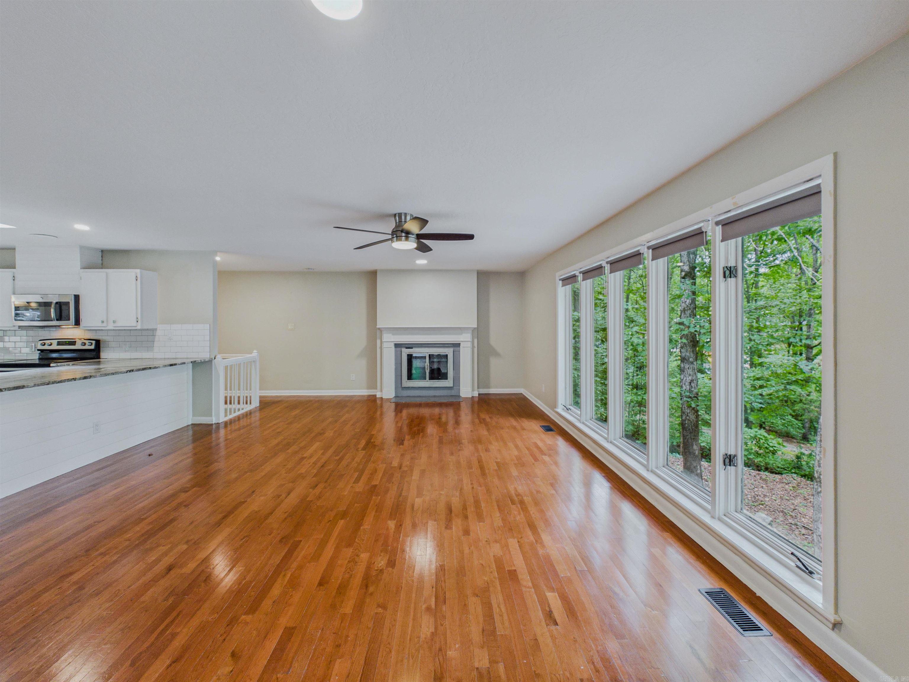 6 Castellon Drive Property Photo 8
