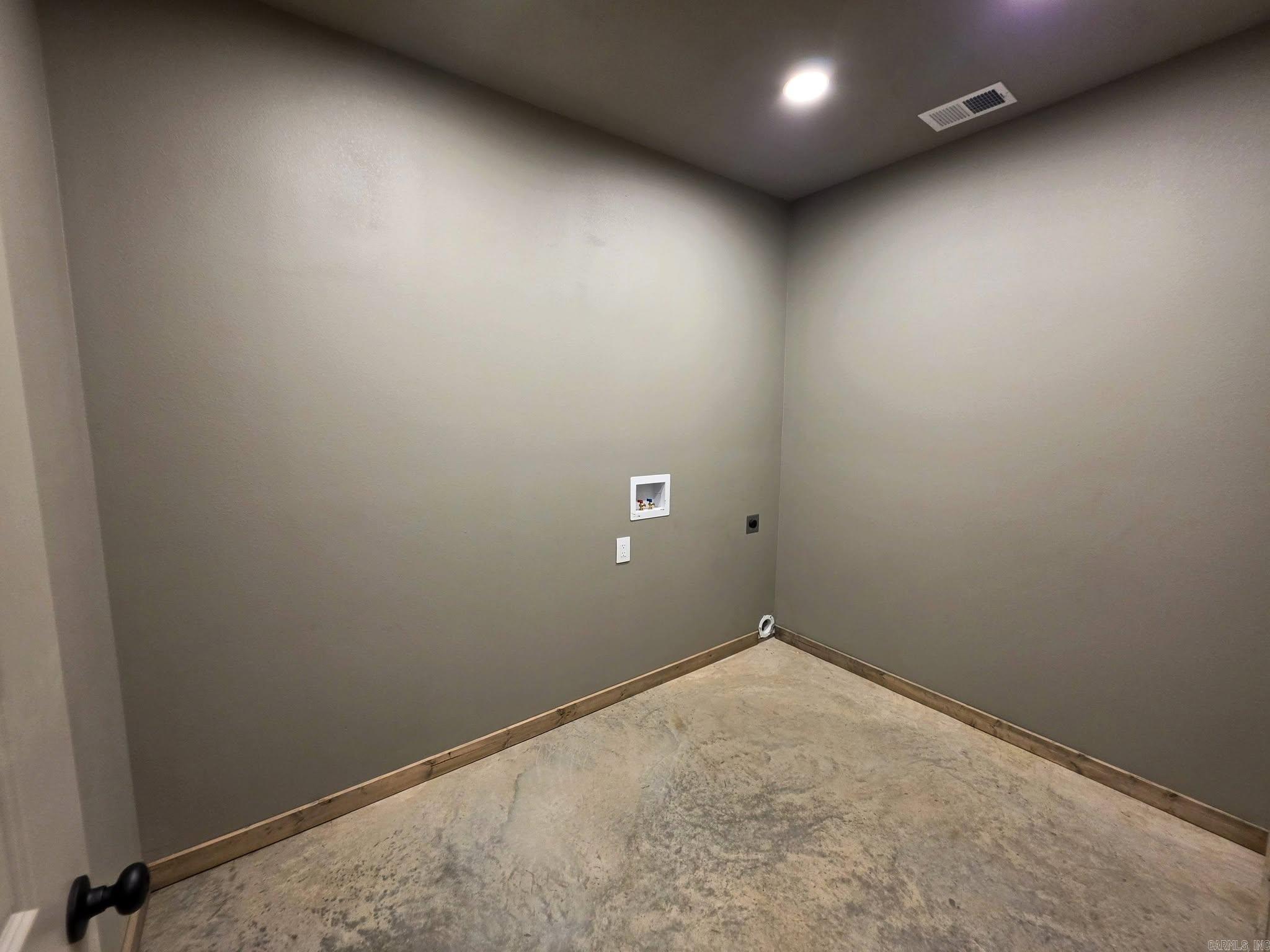410 Olivia Dr Property Photo 14
