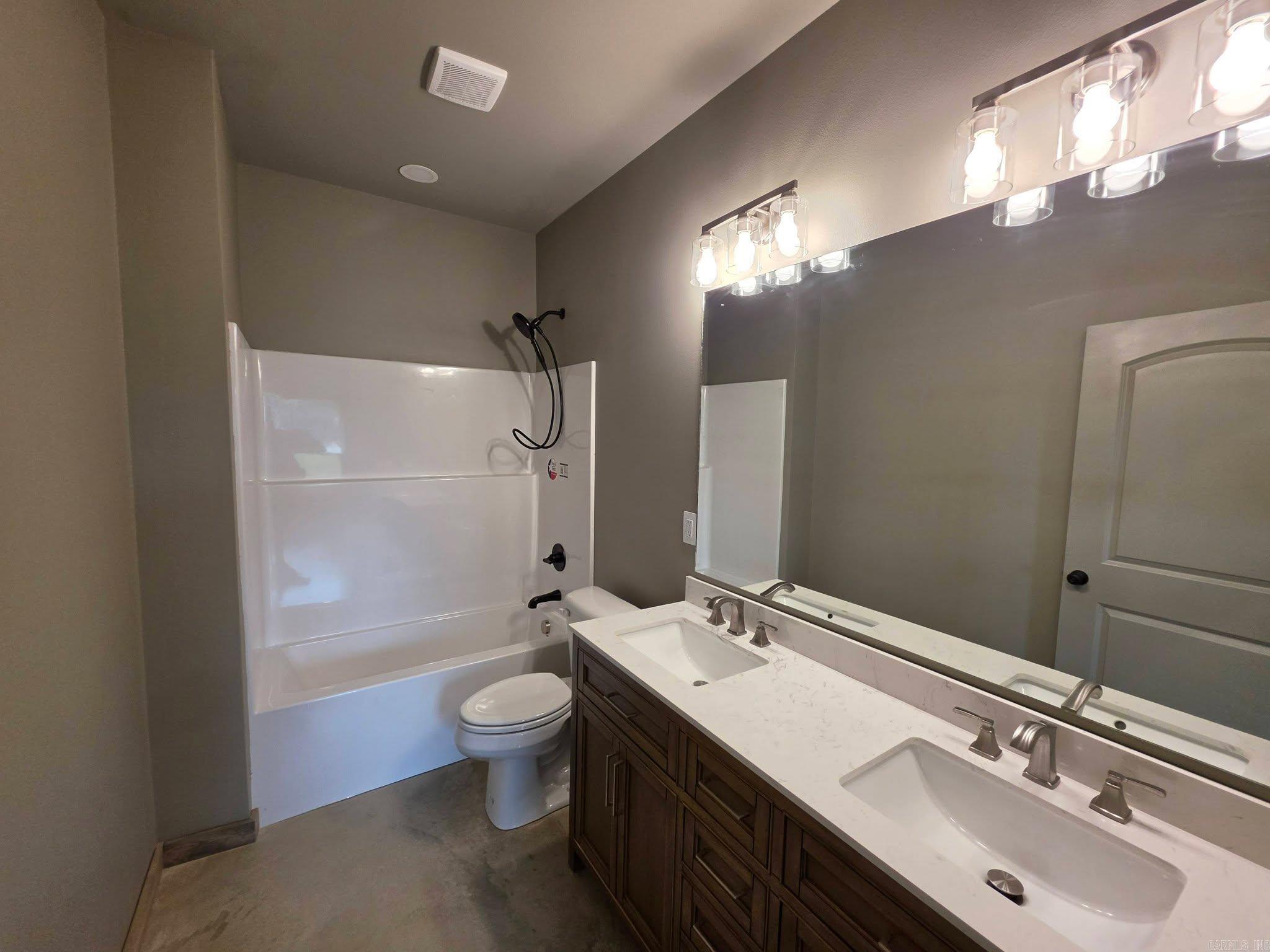 410 Olivia Dr Property Photo 17