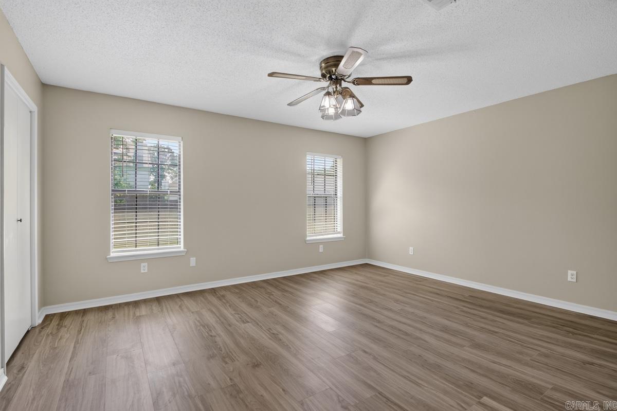 101 Crossbow Ct Property Photo 23