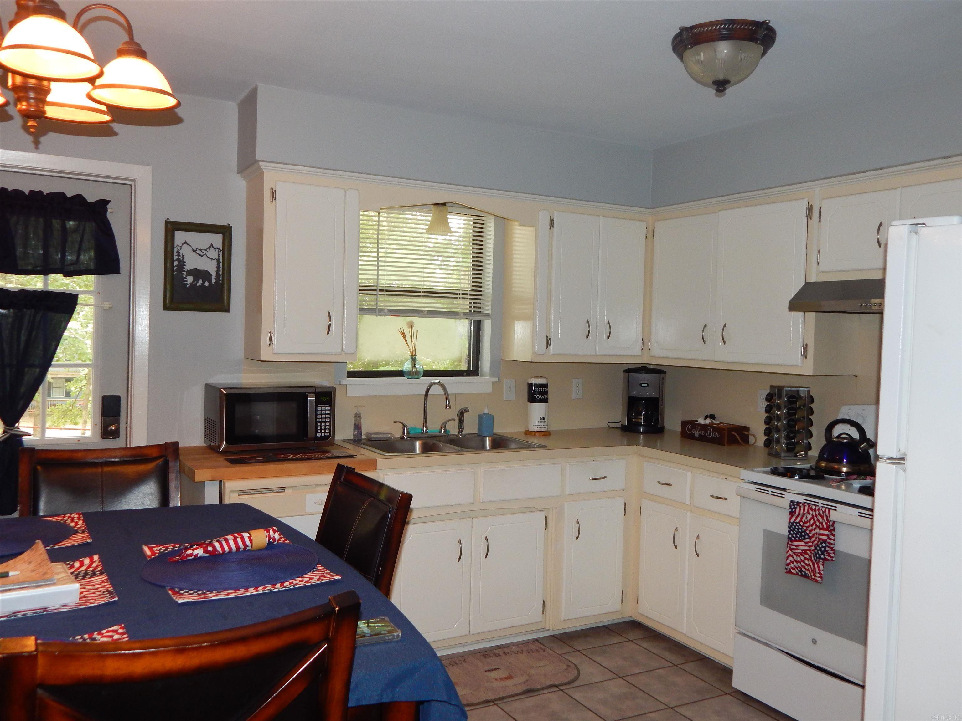 608 Optimistic Lane Property Photo 12