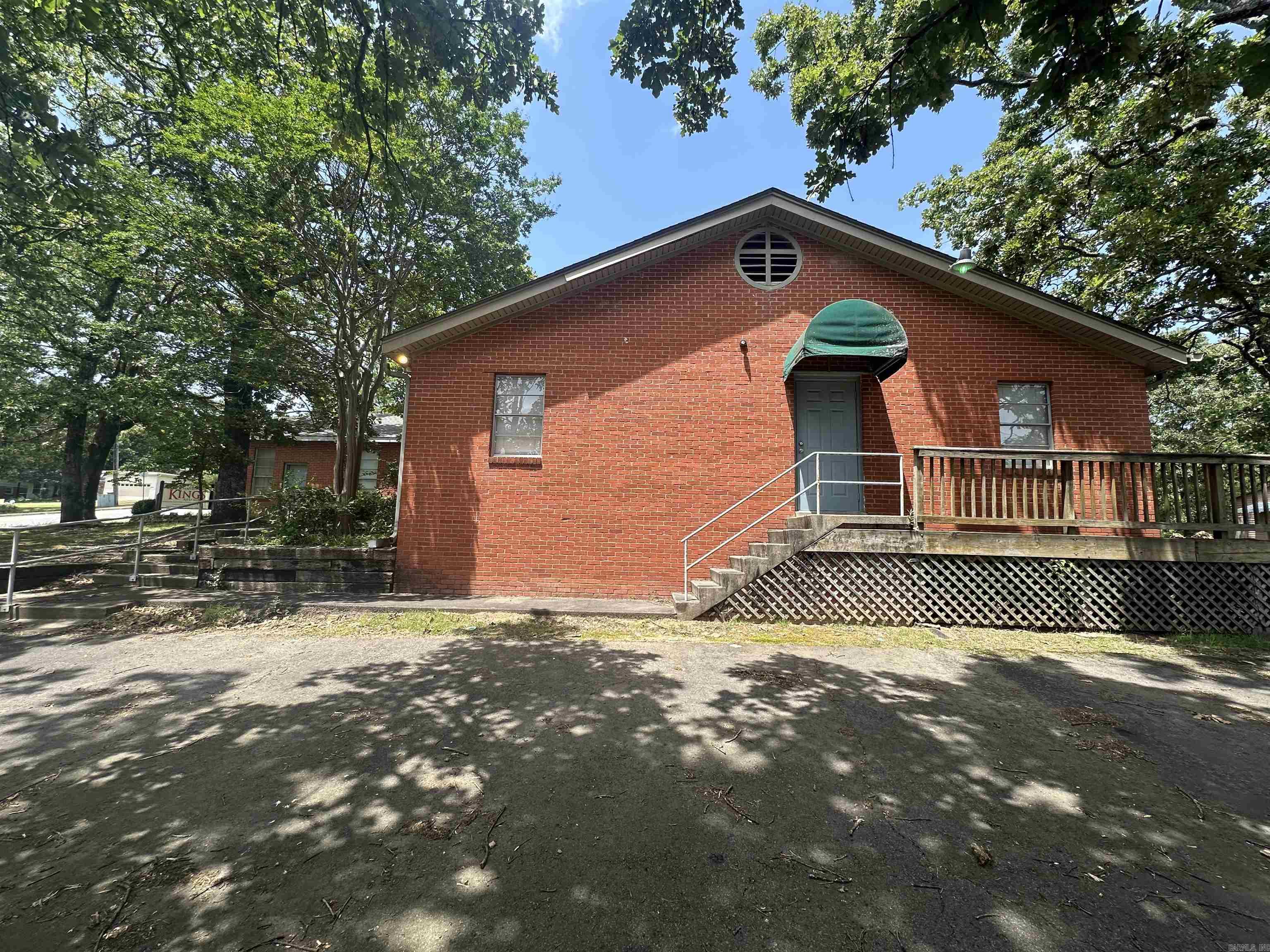 2019 Watt St Property Photo 4