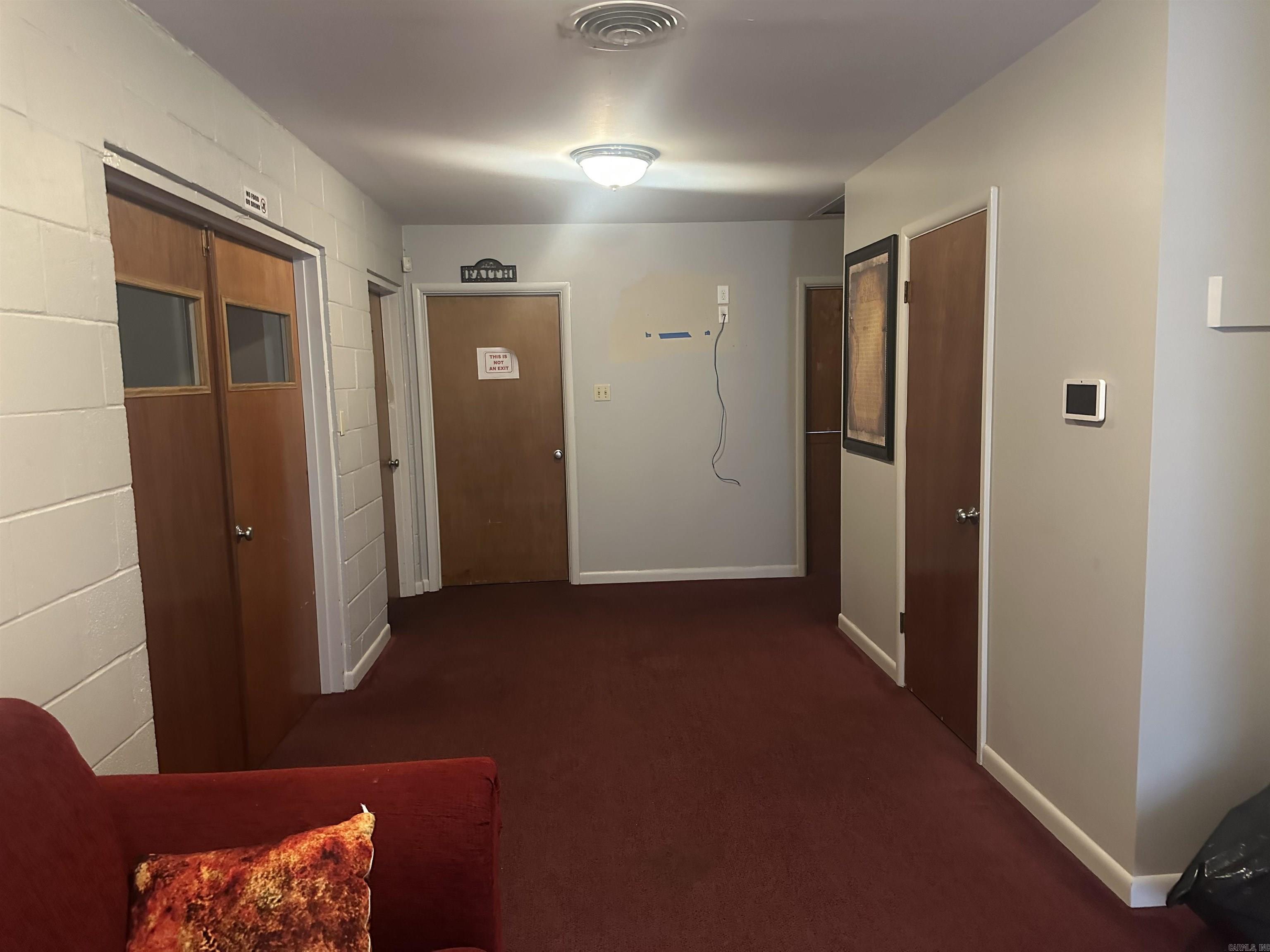 2019 Watt St Property Photo 6