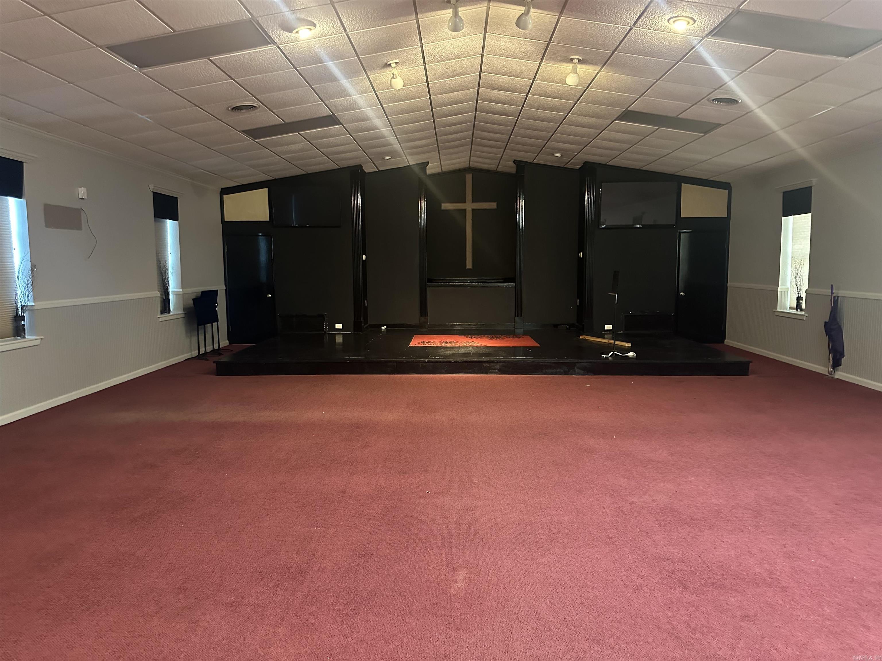2019 Watt St Property Photo 8