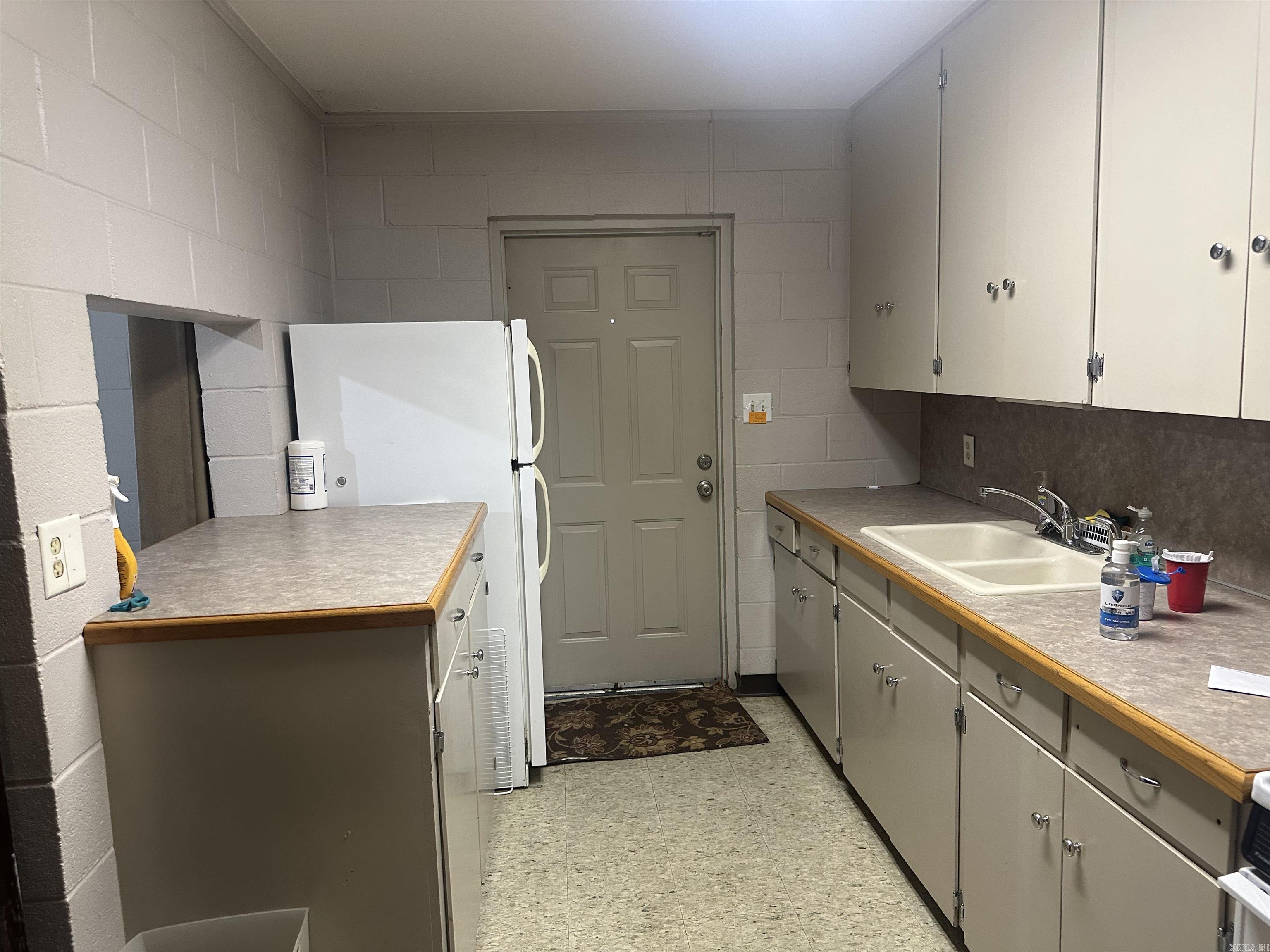 2019 Watt St Property Photo 13