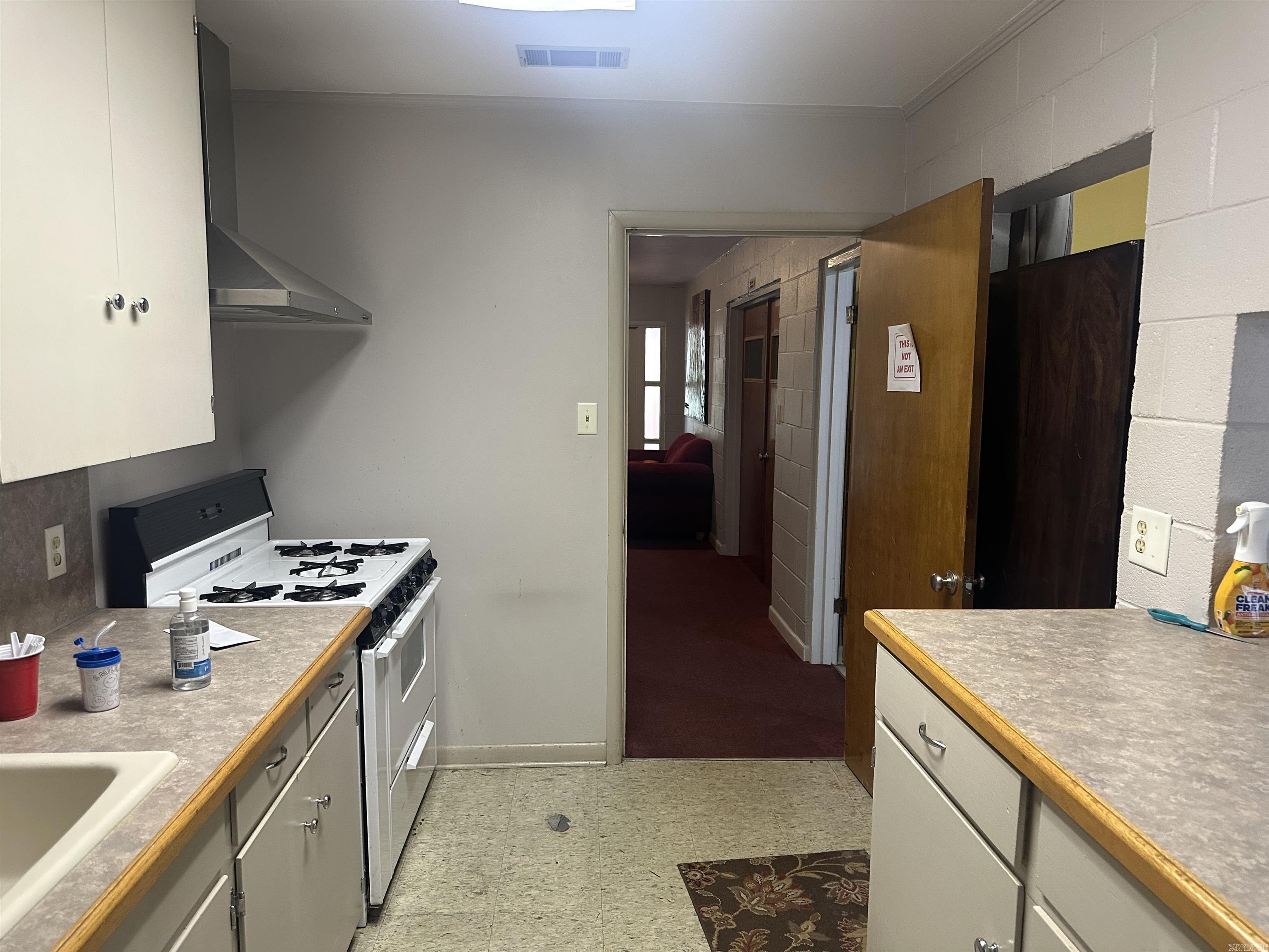 2019 Watt St Property Photo 14