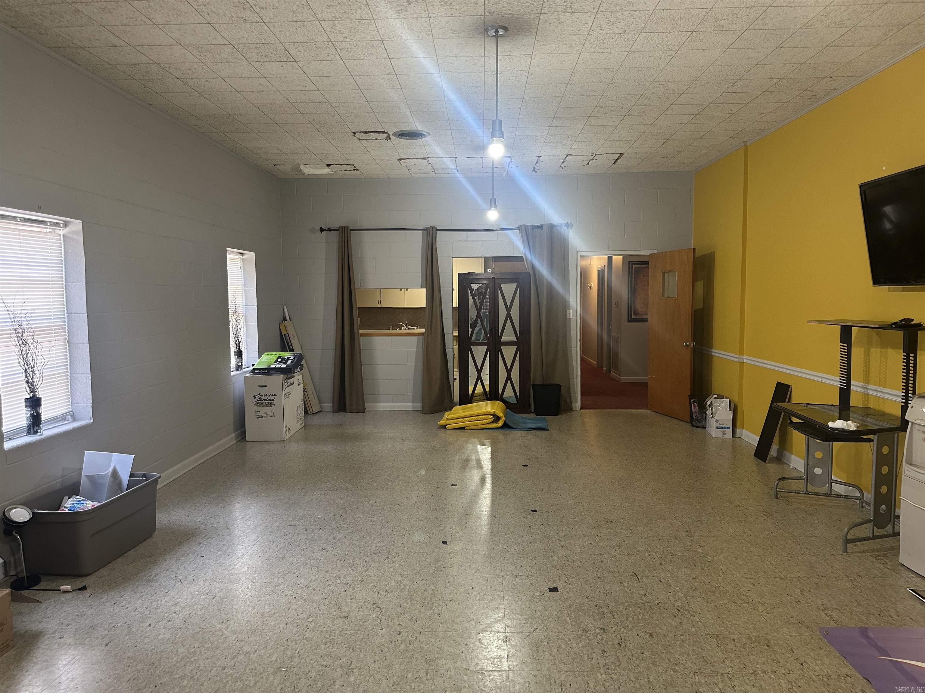 2019 Watt St Property Photo 16