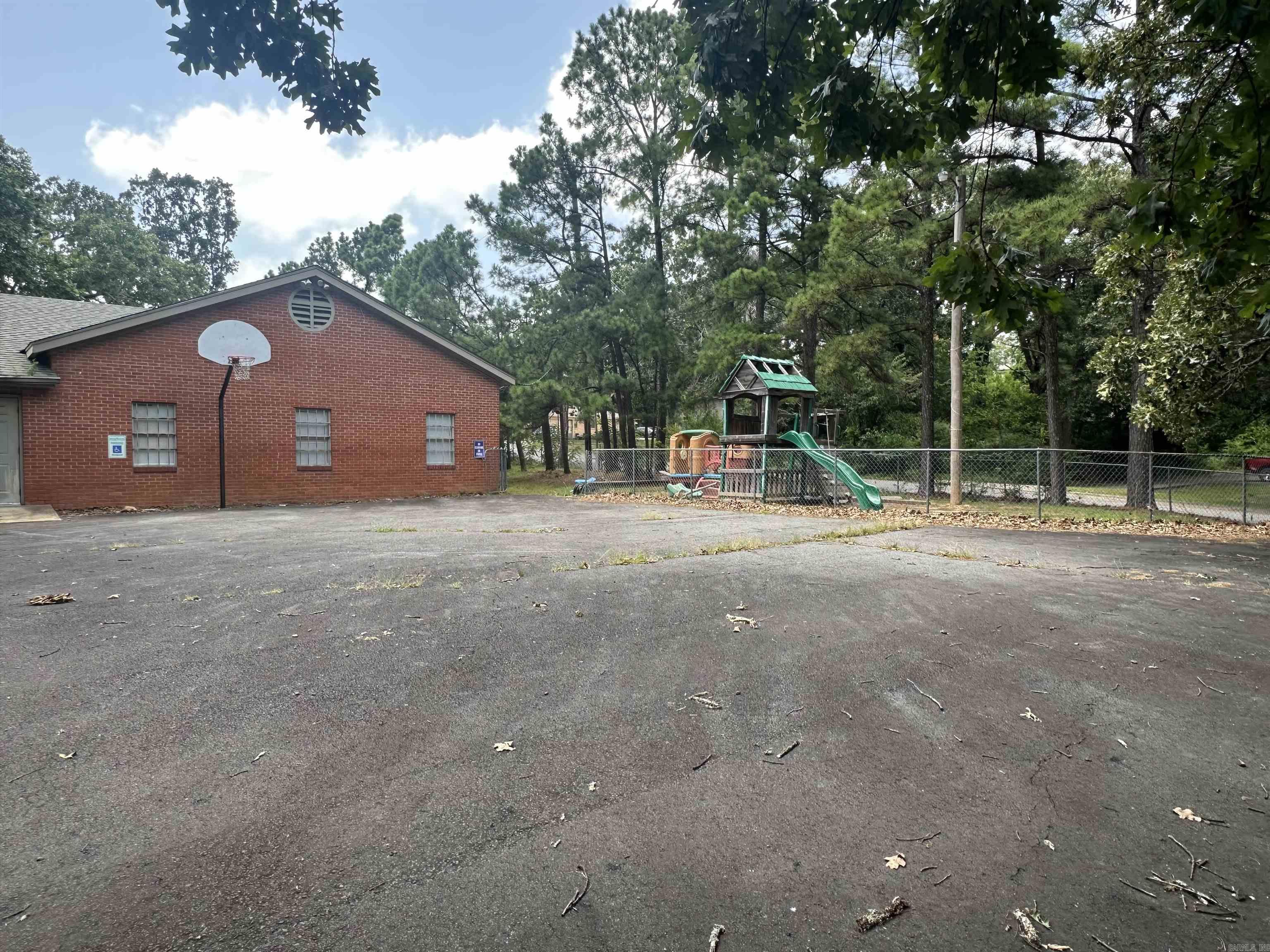 2019 Watt St Property Photo 24