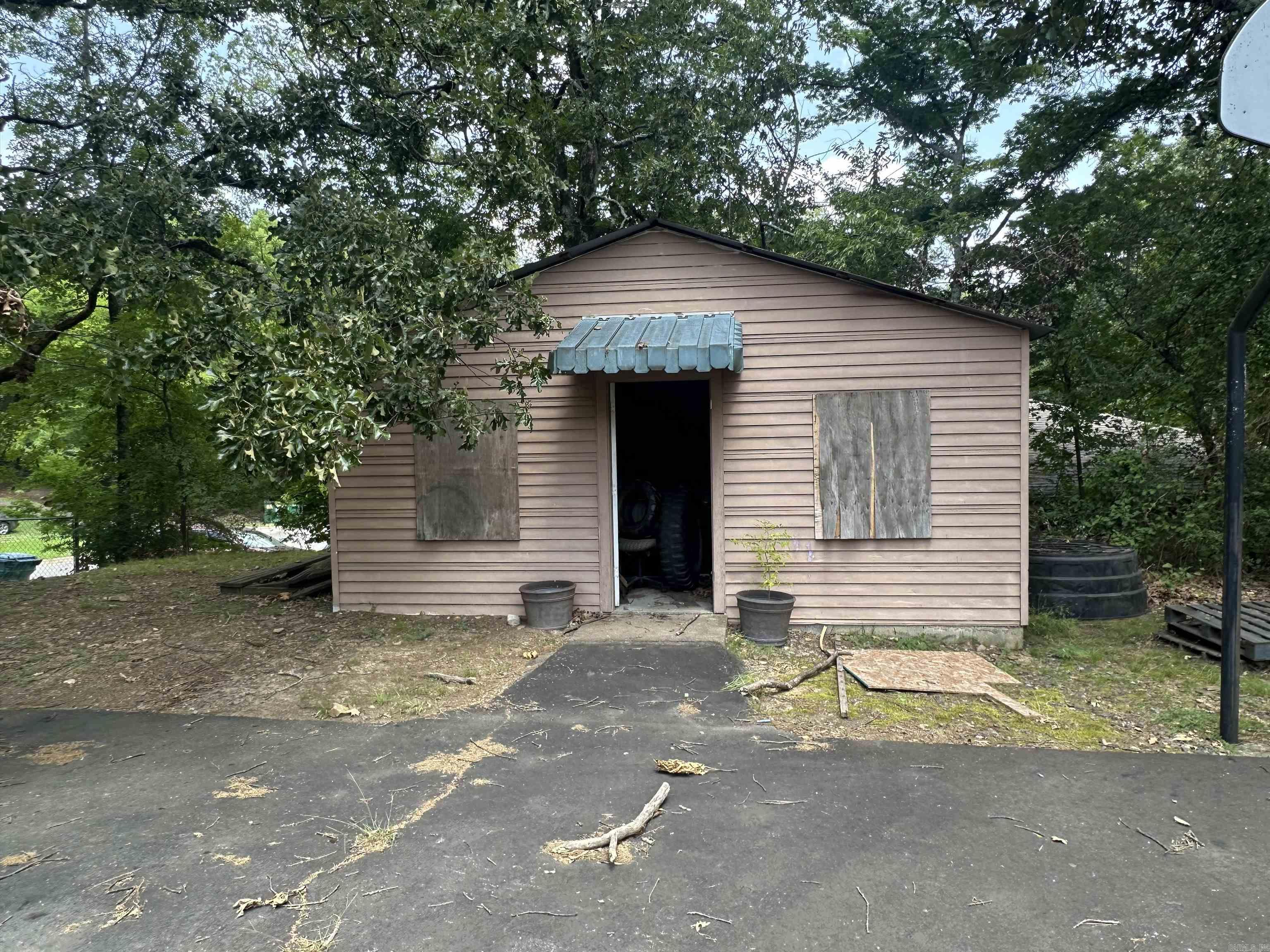 2019 Watt St Property Photo 25