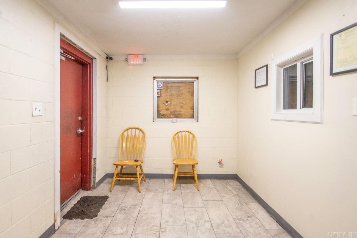 4521 Asher Avenue Property Photo 11