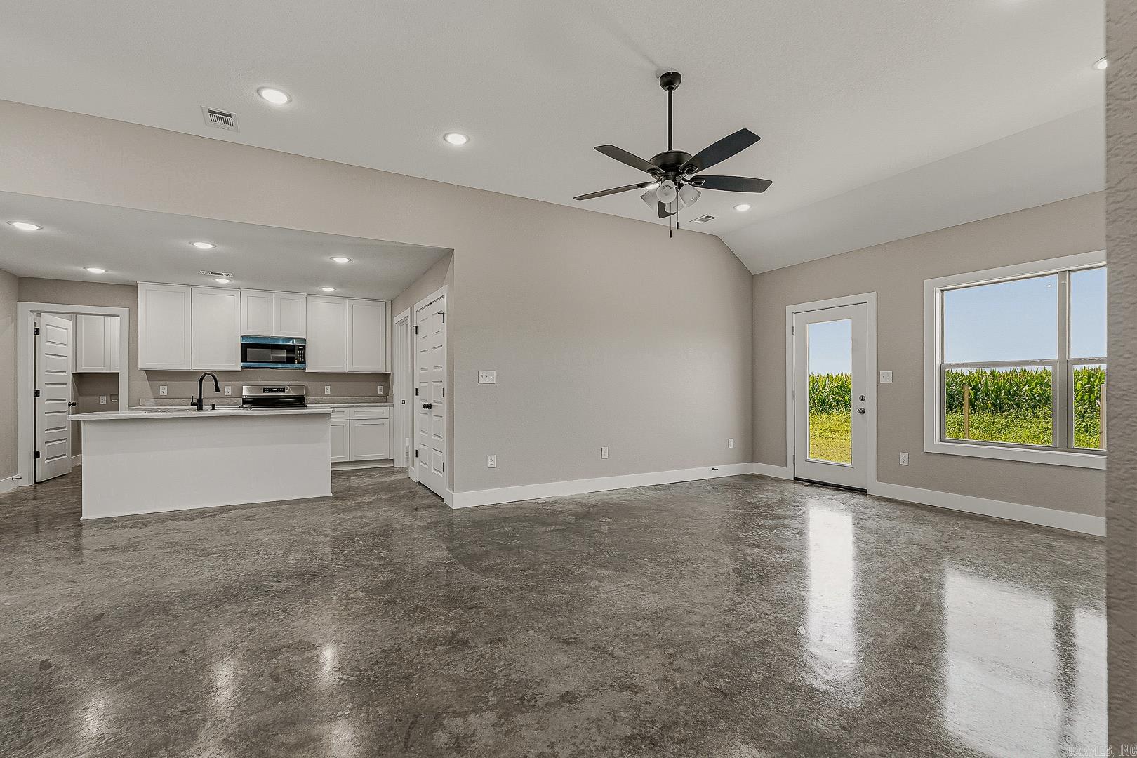 1011 Sixth Property Photo 16