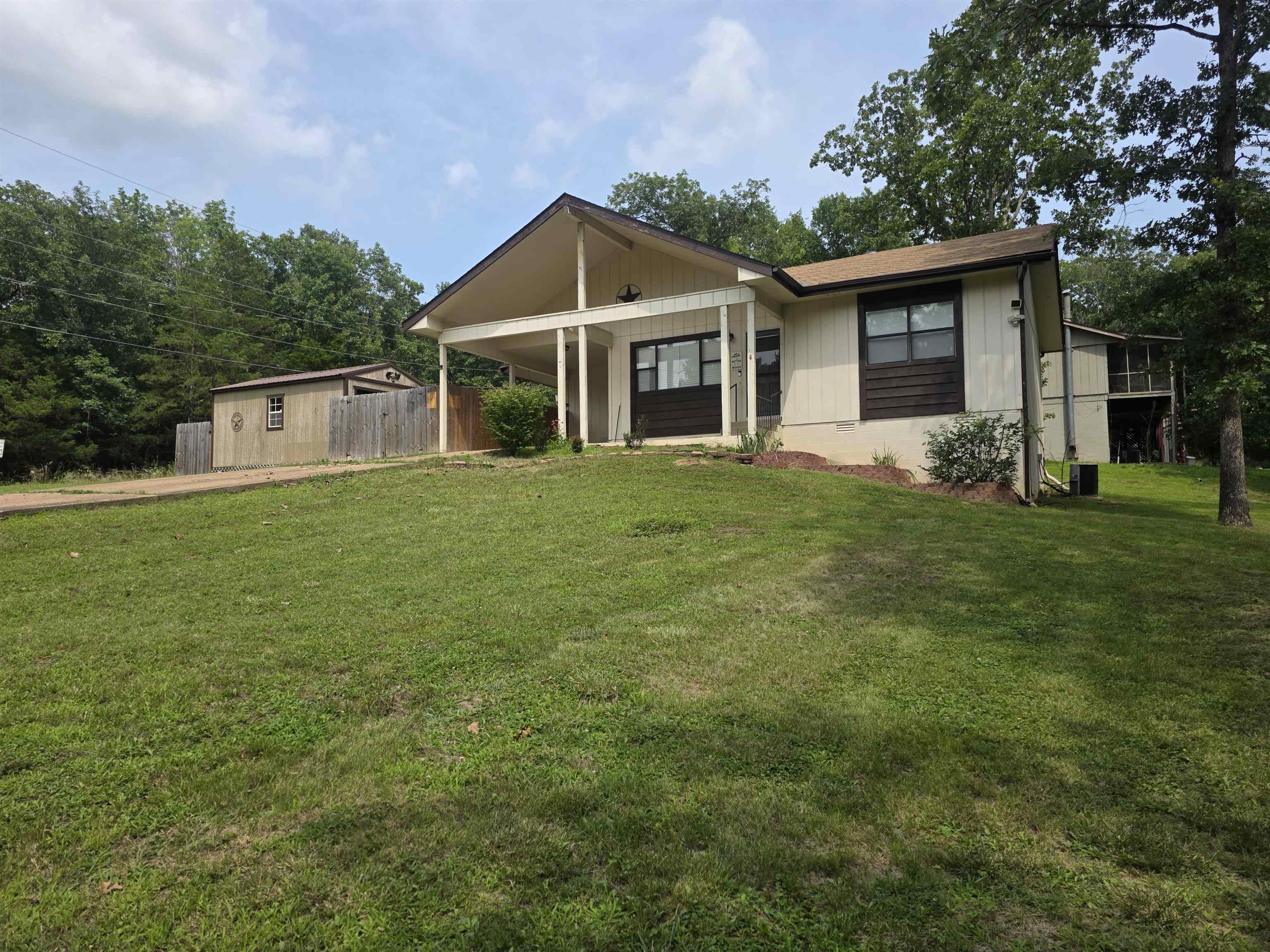 167 Cherokee Road Property Photo 6